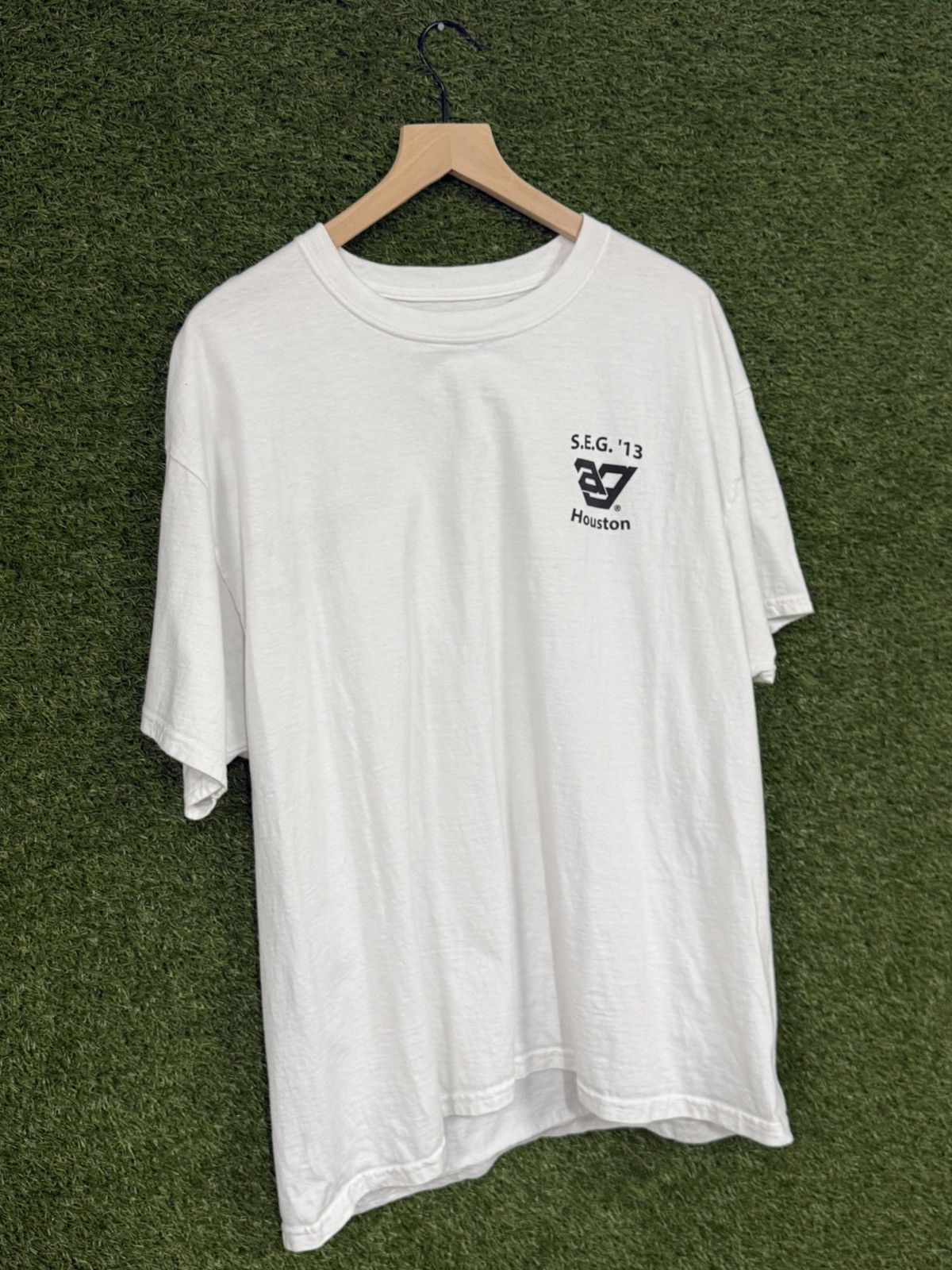 Vintage Vintage Hanes Beefy Warehouse Live Houston Texas Tee XL Size US XL / EU 56 / 4 - 4 Thumbnail