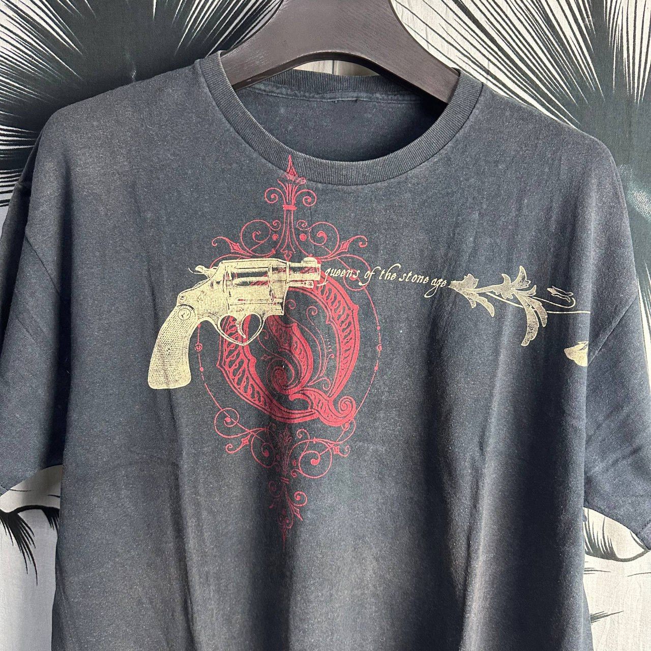 Band Tees Vintage 00s Queens Of The Stone Age Rock Band T-Shirt Size US XL / EU 56 / 4 - 5 Thumbnail