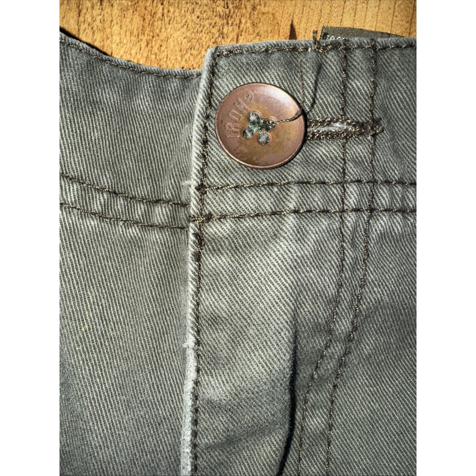 Vintage Vintage Iron Utility Cargo Pants Olive Green 28x30 Workwear Size US 28 / EU 44 - 2 Thumbnail