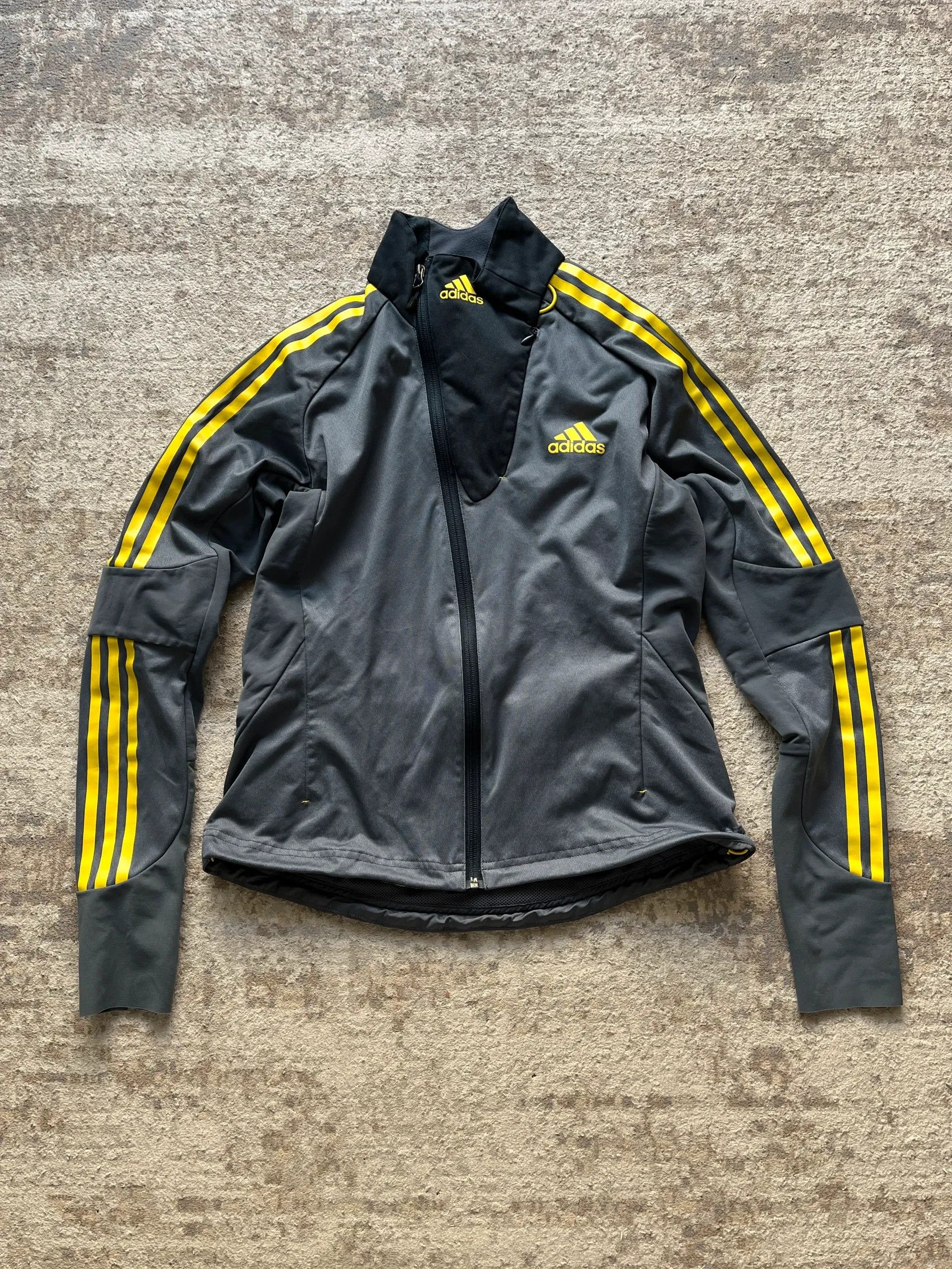 Adidas Adidas Sz 44 / 12 / L Track Jacket Rare 2013 Windbreaker Size L / US 10 / IT 46 - 1 Thumbnail