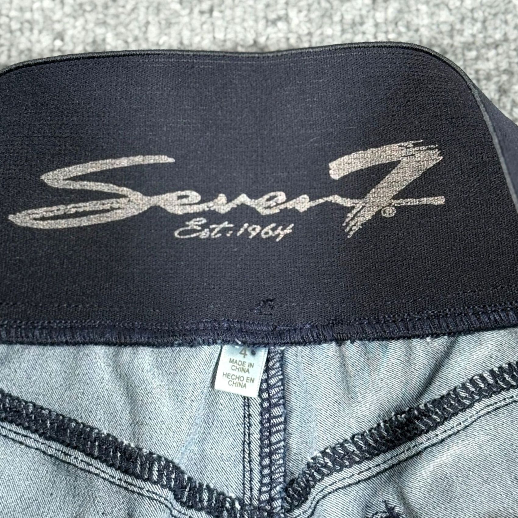 Vintage Seven7 Size 4 Dark Wash Pull On Ultra High Rise Skimmer Capri Denim Crop Pants Jeans Size 27" / US 4 / IT 40 - 5 Thumbnail