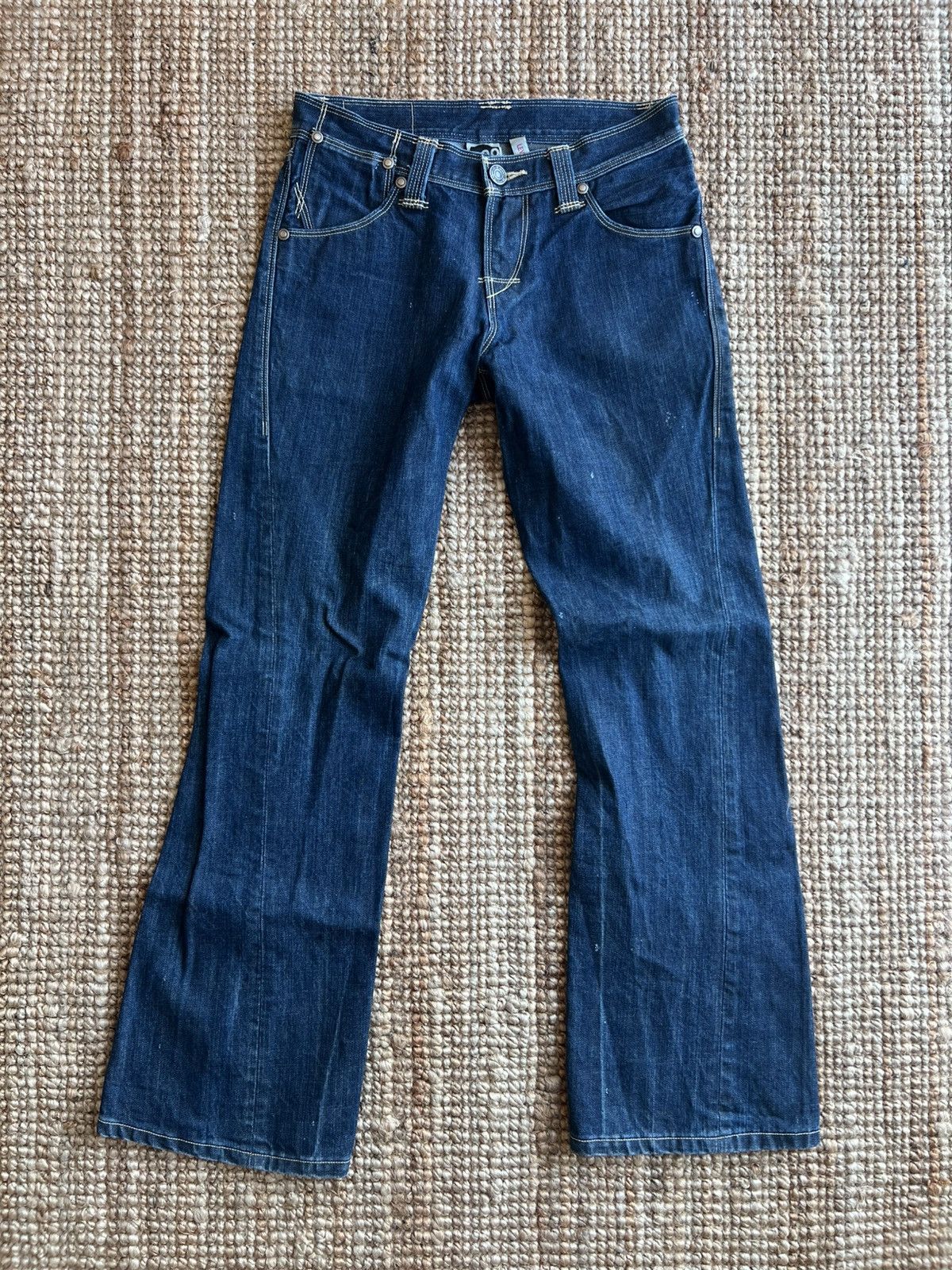 Levis Engineered Twisted Jeans Tag W29 Actual 30x30.5