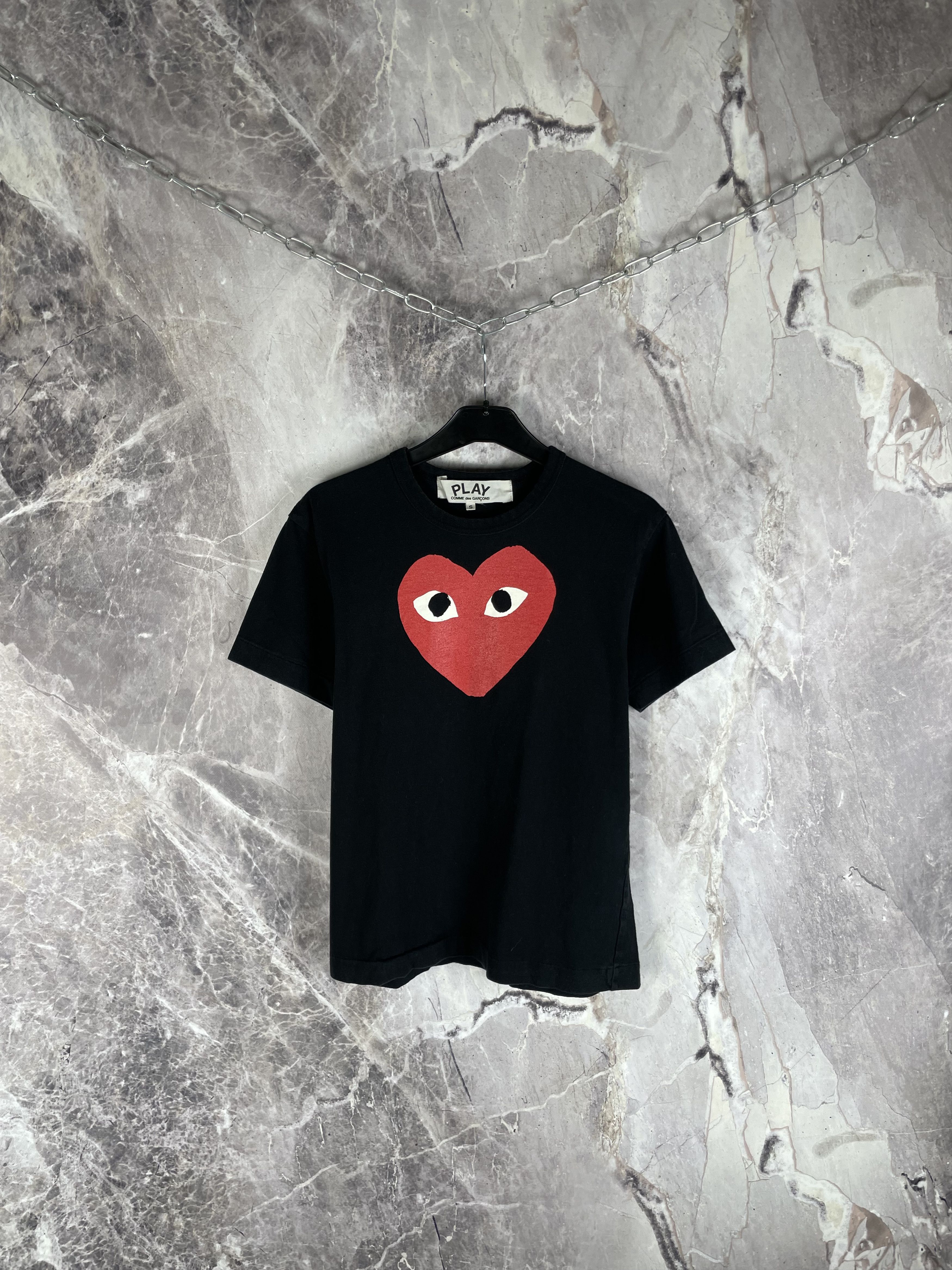 Comme des Garcons CDG Play Tee Size US S / EU 44-46 / 1 - 1 Thumbnail