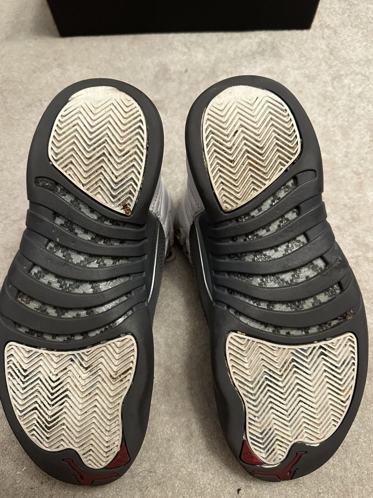 Jordan Brand Used Jordan 12 Retro ‘White Dark Grey’ Size US 9 / EU 42 - 5 Thumbnail