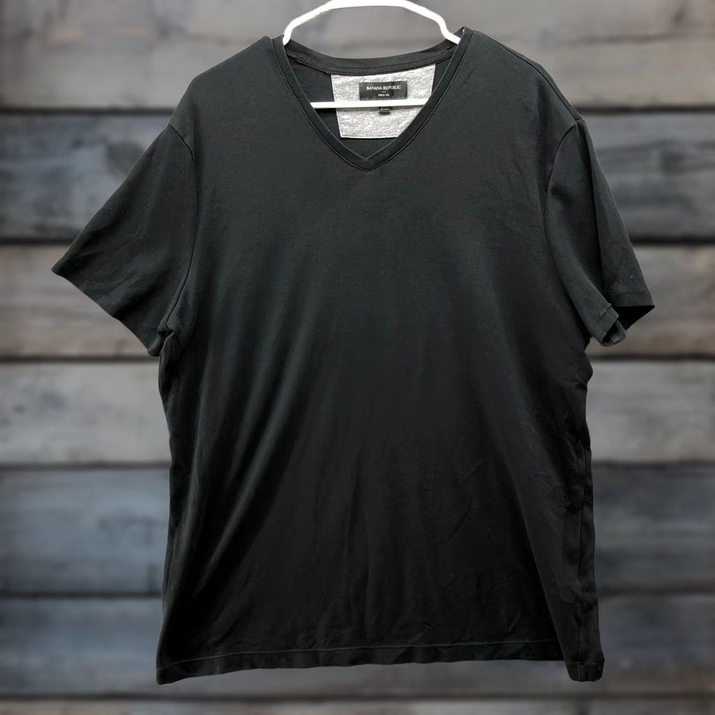 Banana Republic Banana Republic T-Shirt Mens XL Black Short Sleeve V-Neck Luxe Dress Vee Jersey Cotton Size 46R - 1 Thumbnail