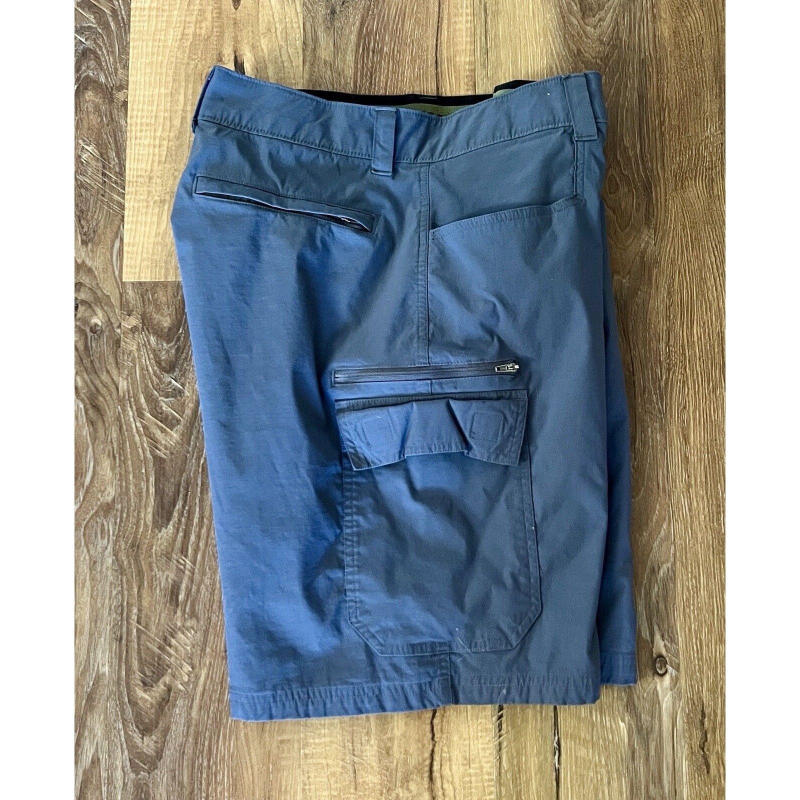 Orvis Orvis Mens Tech Cargo Shorts Nylon Spandex Blend Gray EUC Size US 32 / EU 48 - 3 Thumbnail