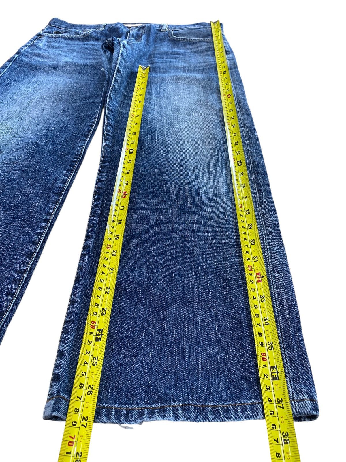 Uniqlo Uniqlo Blue Wash Whiskers Style Loose Jeans Size US 36 / EU 52 - 8 Thumbnail
