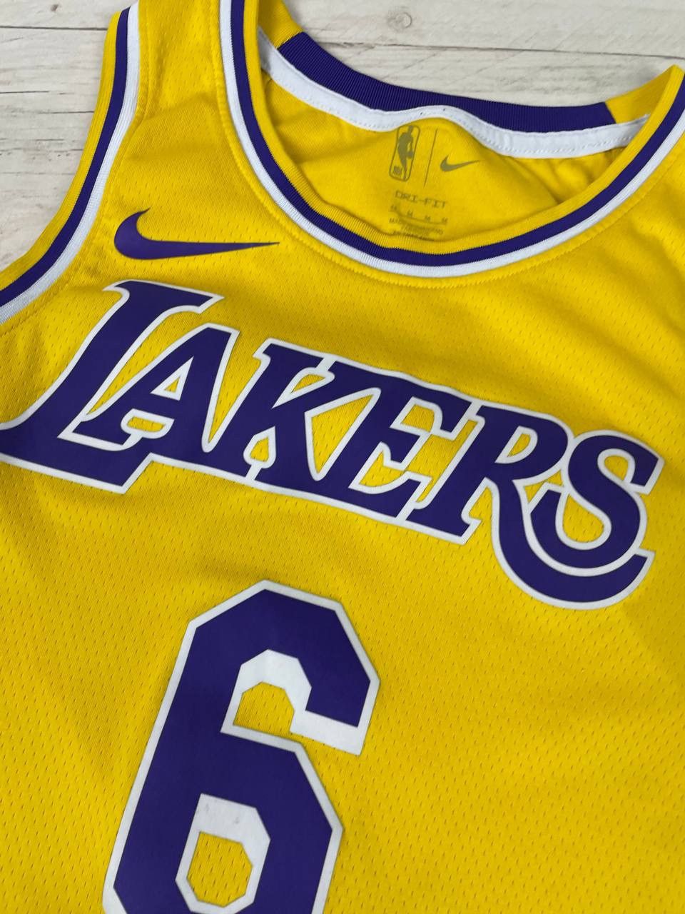 NBA Vintage Nike Lakers LeBron James #6 NBA Basketball Jersey Size US M / EU 48-50 / 2 - 6 Thumbnail