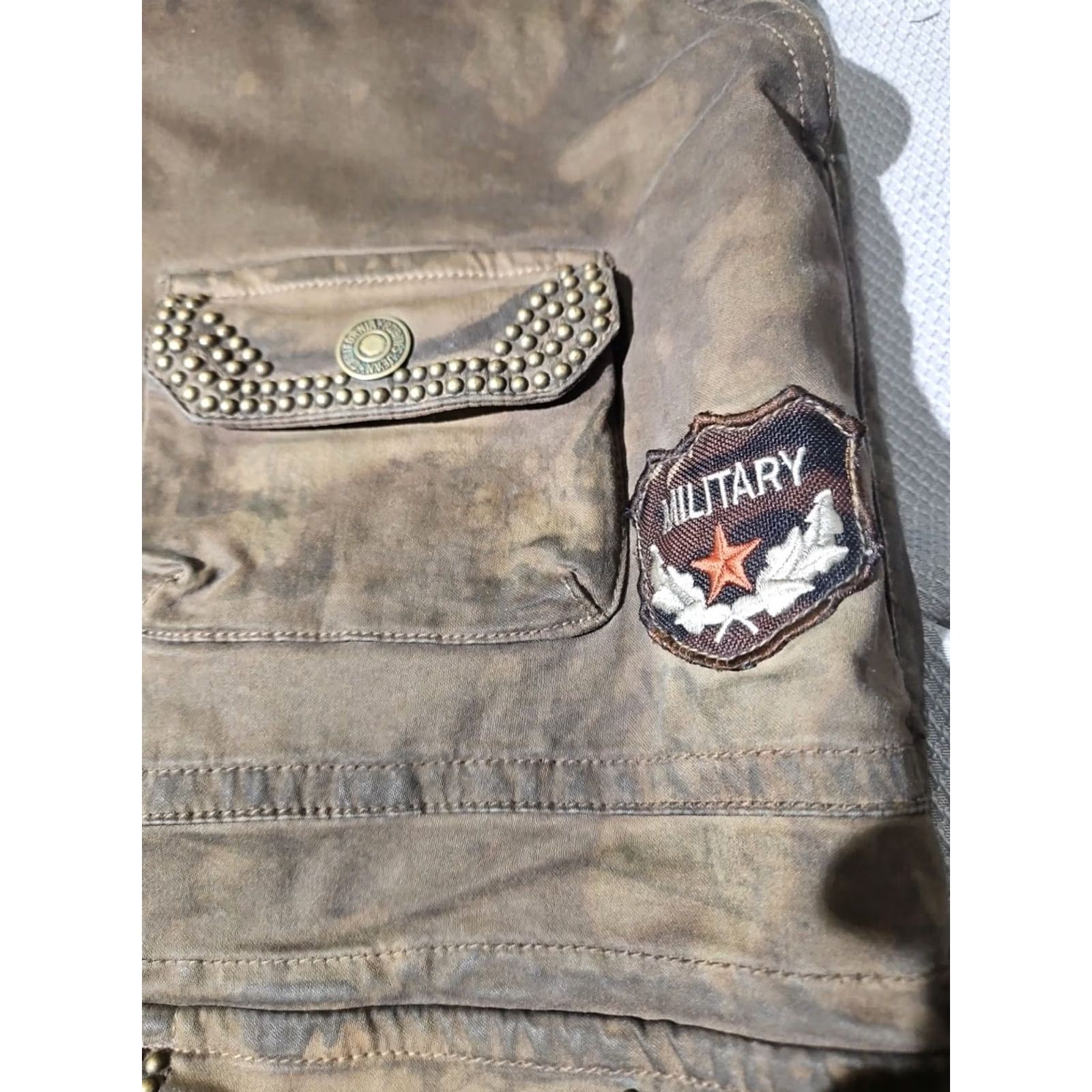 Vintage Vtg Robins Jeans Shorts Mens 42 Green Military Patches Khaki Baggy Studded Cargo Size US 42 / EU 58 - 7 Thumbnail