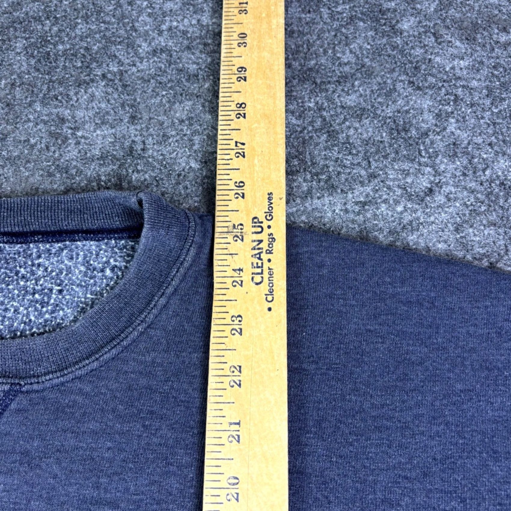Russell Athletic VINTAGE Russell Athletic Dri-Power Crewneck Sweatshirt XL Navy Blue Heather V-Stitch Mens Sweater Pullover Size US XL / EU 56 / 4 - 5 Thumbnail