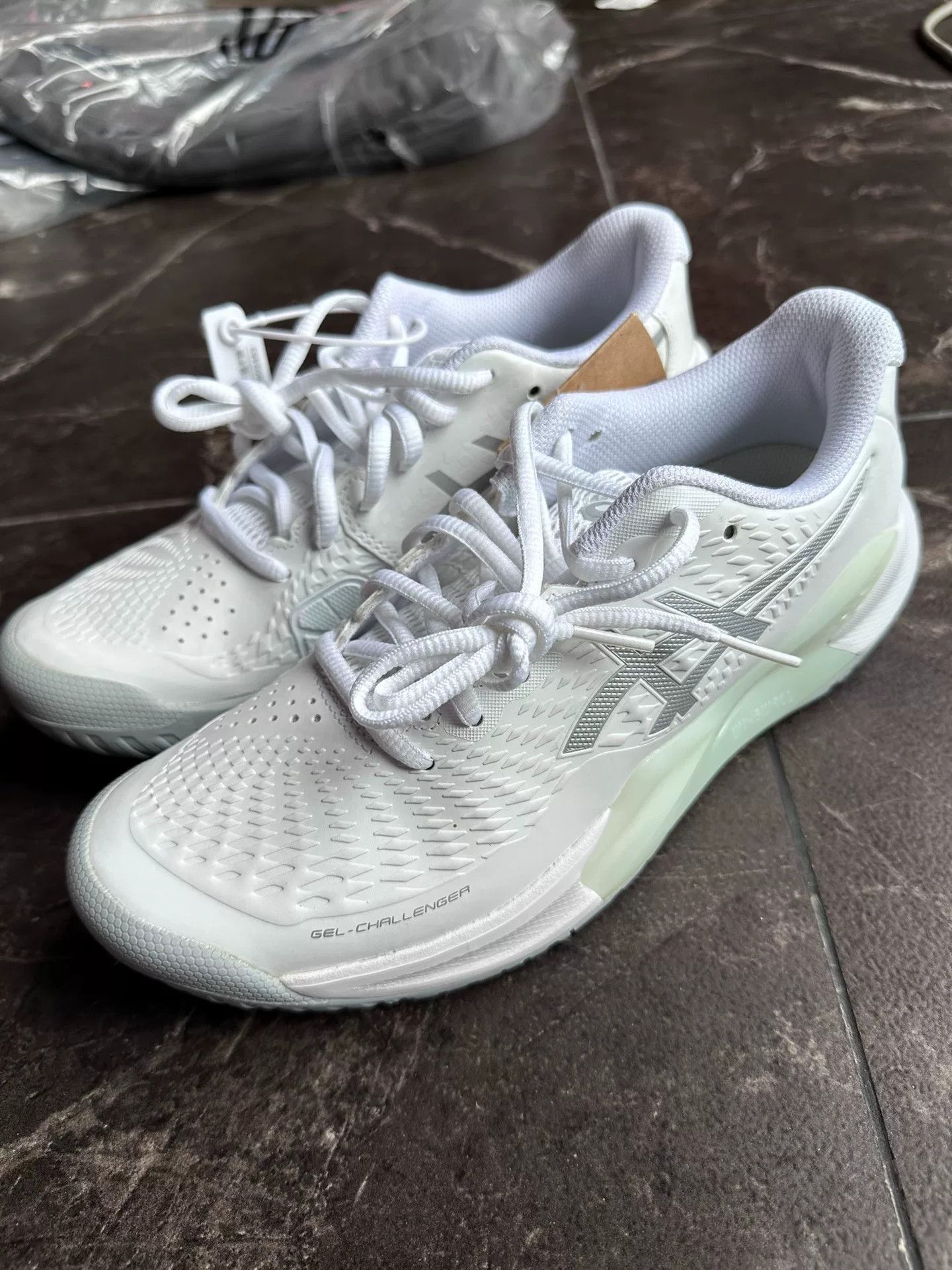 Asics Asics GEL-CHALLENGER 14 Women's Tennis Shoes Size US 7 / IT 37 - 1 Thumbnail