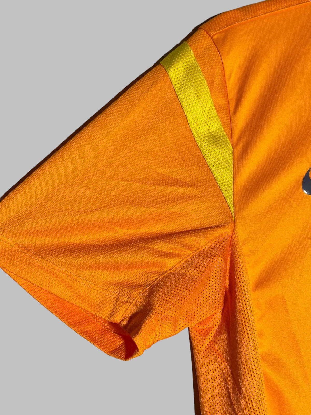 Other Nike Barcelona FC 2012/13 Training Football Shirt Size US S / EU 44-46 / 1 - 7 Thumbnail