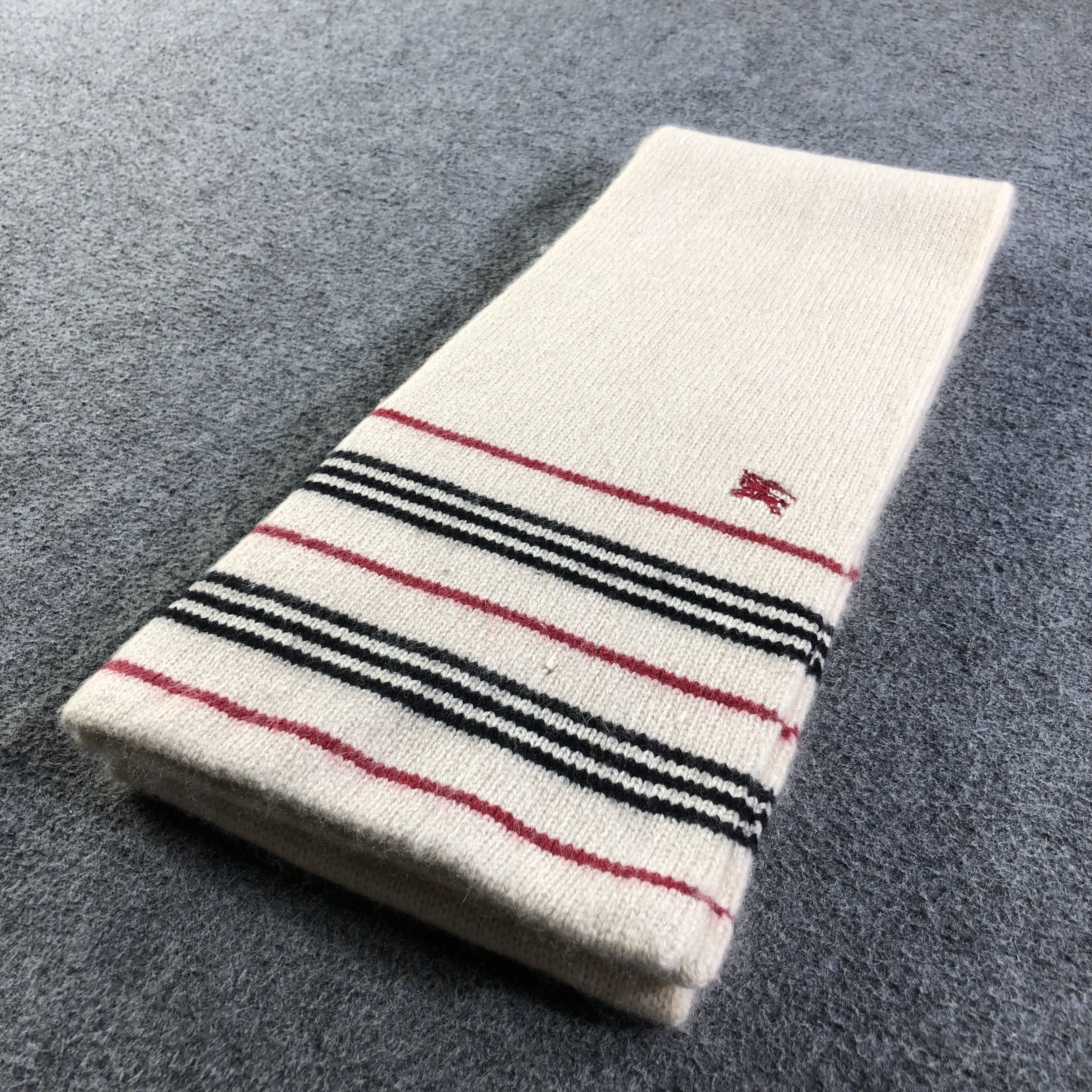 Burberry Burberry Blue Label Wool Scarf Muffler V1768 Size ONE SIZE - 2 Thumbnail