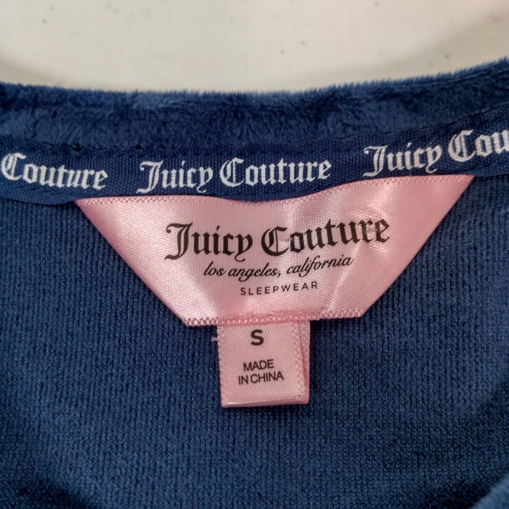 Juicy Couture Juicy Couture Sleepwear Shirt Small Blue Velour Rhinestone Bling Long Sleeve Y2K Womens Pajama Top Size S / US 4 / IT 40 - 6 Thumbnail
