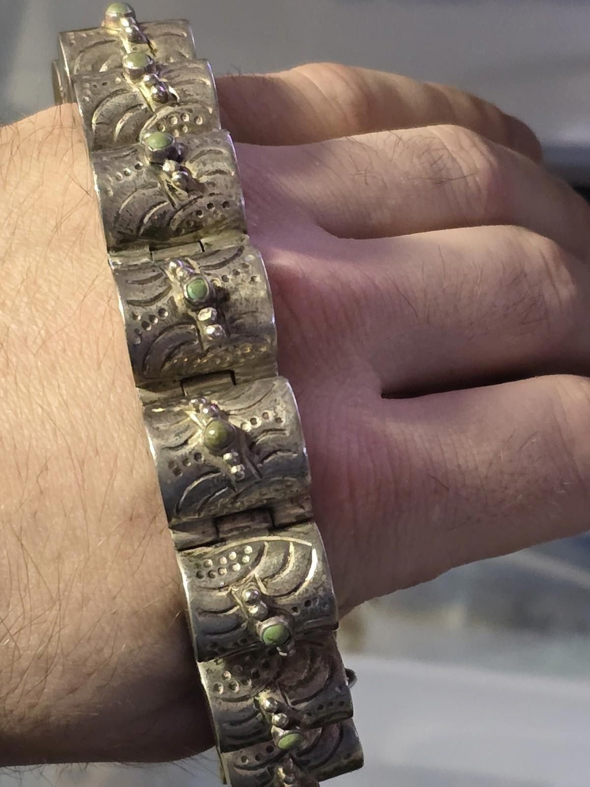 Other Vintage Taxco Mexico Bracelet w/ Green Onyx Repoussé Panel Size ONE SIZE - 1 Thumbnail