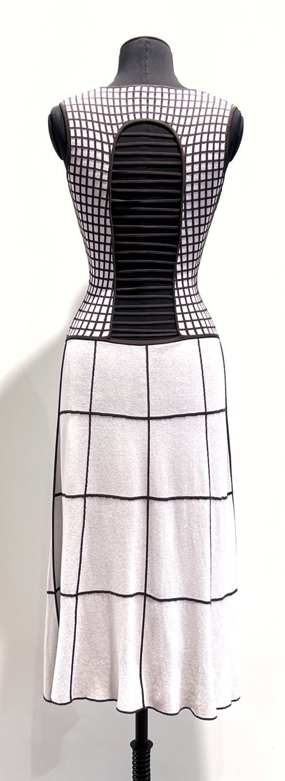 Salvatore Ferragamo Salvatore Ferragamo Maxi Dress Italy Archive Size XS / US 0-2 / IT 36-38 - 4 Thumbnail
