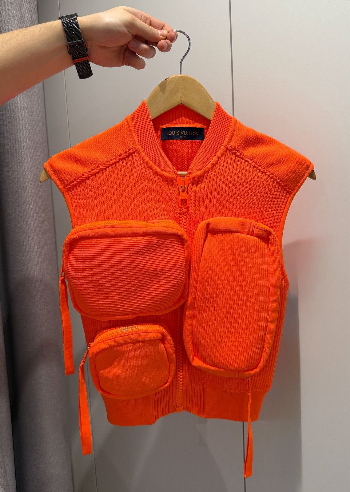 Louis Vuitton LOUIS VUITTON Virgil Abloh Multi 3D Pocket Vest Jacket S Size US S / EU 44-46 / 1 - 1 Thumbnail