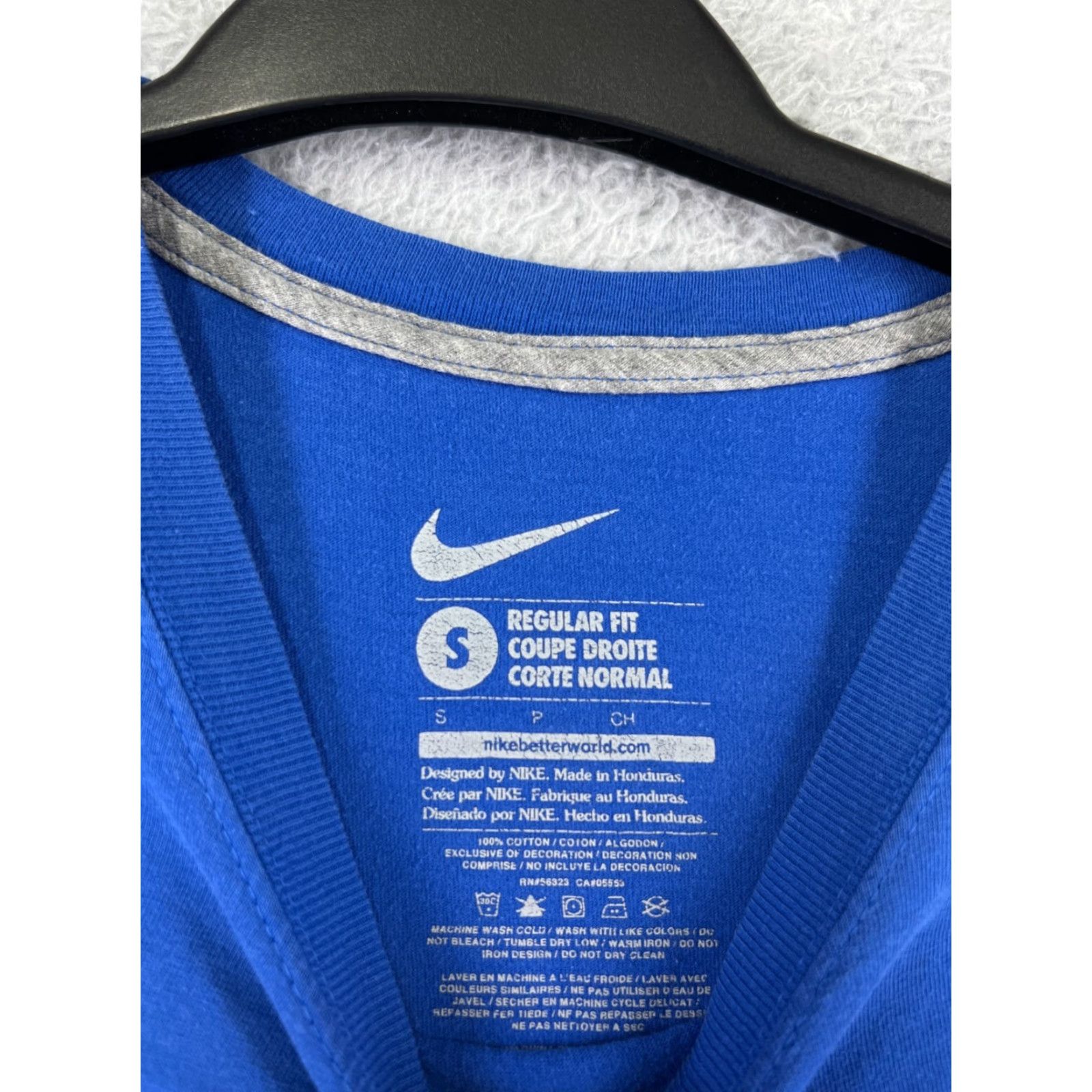 Nike Nike Shirt Mens S Blue Camouflage Short Sleeve Crew Neck 100% Cotton Sports Nike Shirt Mens S Blue Camouflage Short Sleeve Crew Neck 100% Cotton Size US S / EU 44-46 / 1 - 4 Thumbnail