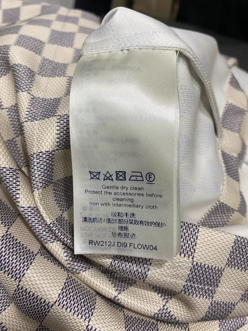 Louis Vuitton Louis Vuitton White checkered trench coat Size XXS / US 00 / IT 34 - 6 Thumbnail