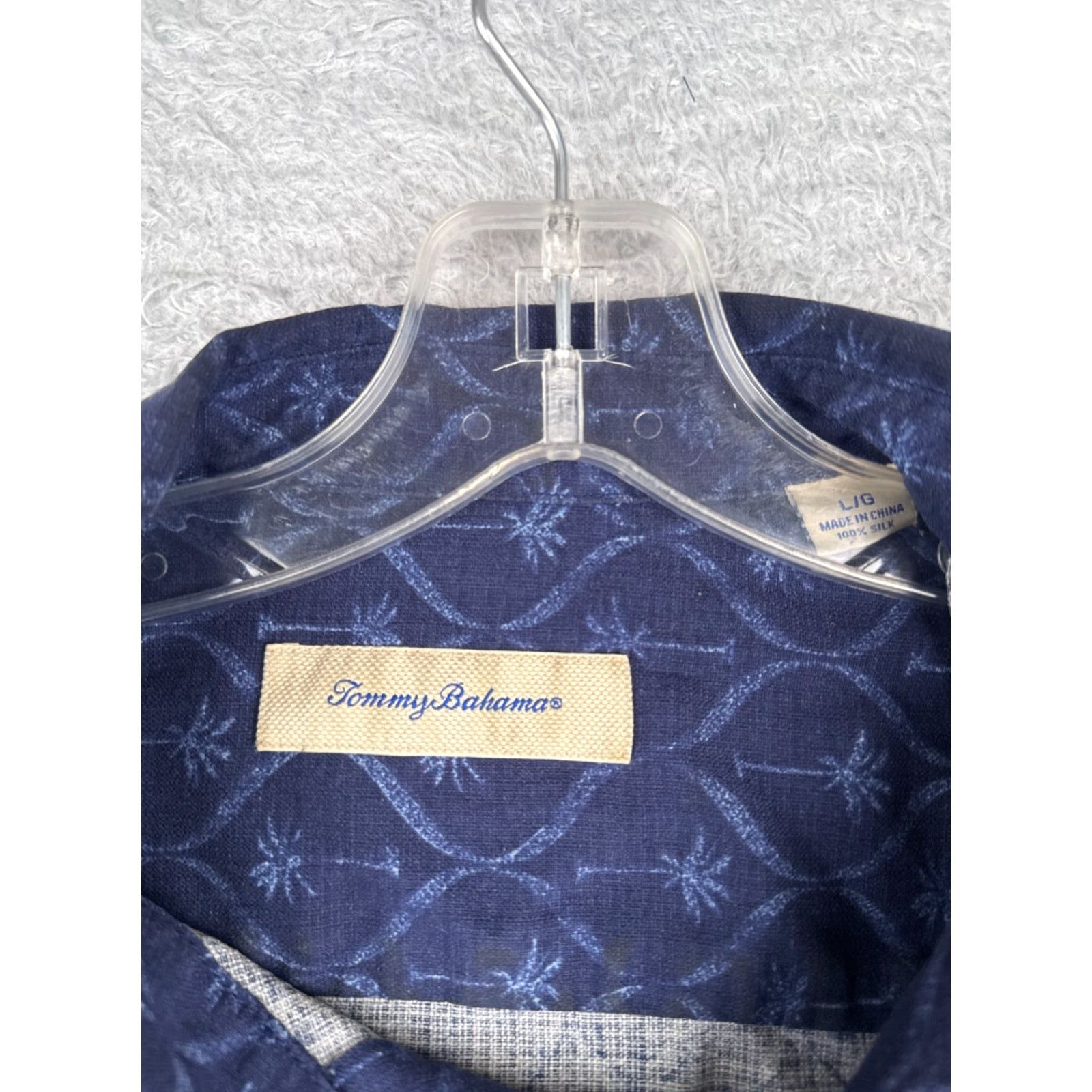Tommy Bahama Tommy Bahama Shirt Men Large Blue Palm Tree 100% Silk Button Up Hawaiian Vintage: No Size US L / EU 52-54 / 3 - 6 Thumbnail