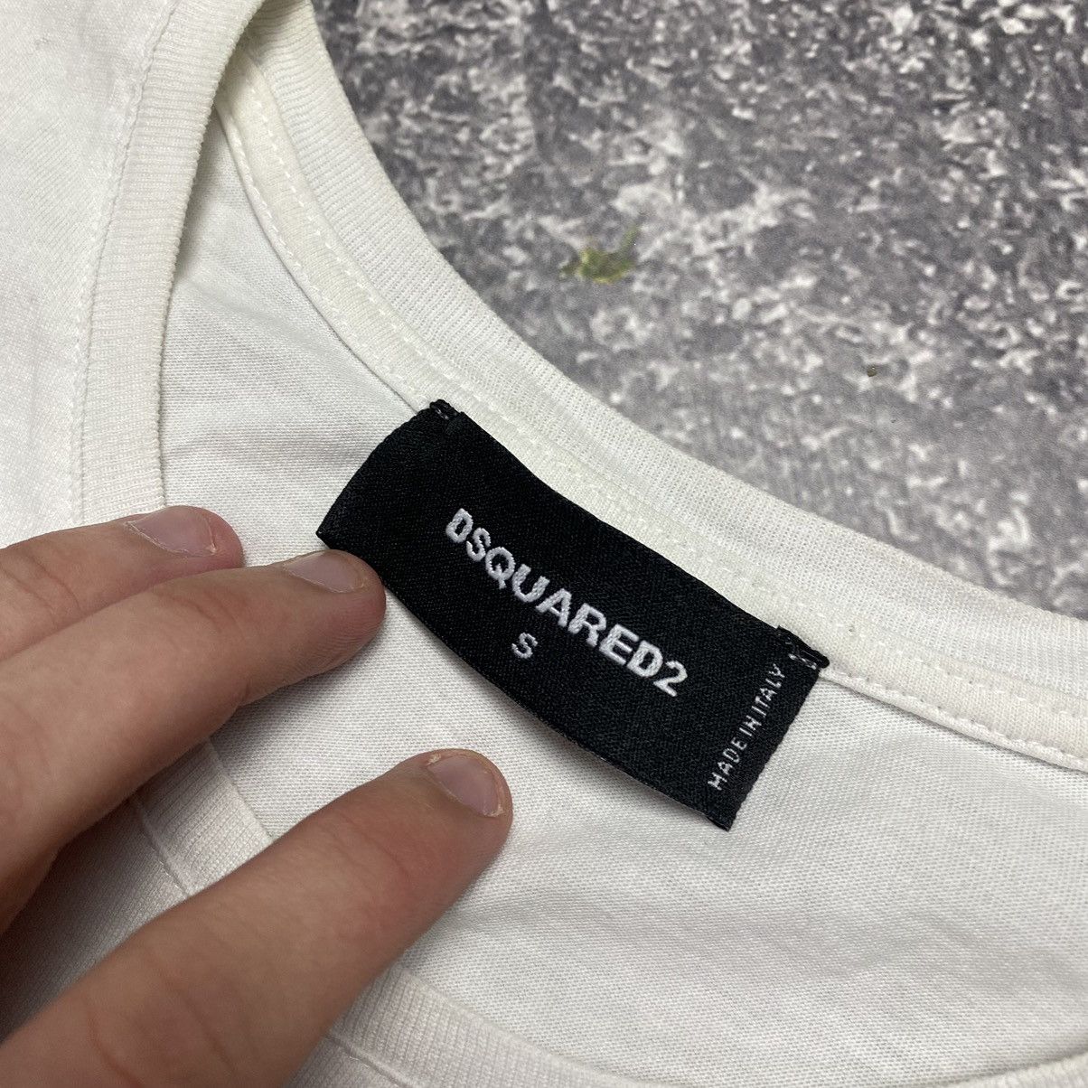 Dsquared2 Men’s Dsquared 2 Bug Graphic logo designer luxury tee Size US S / EU 44-46 / 1 - 7 Thumbnail