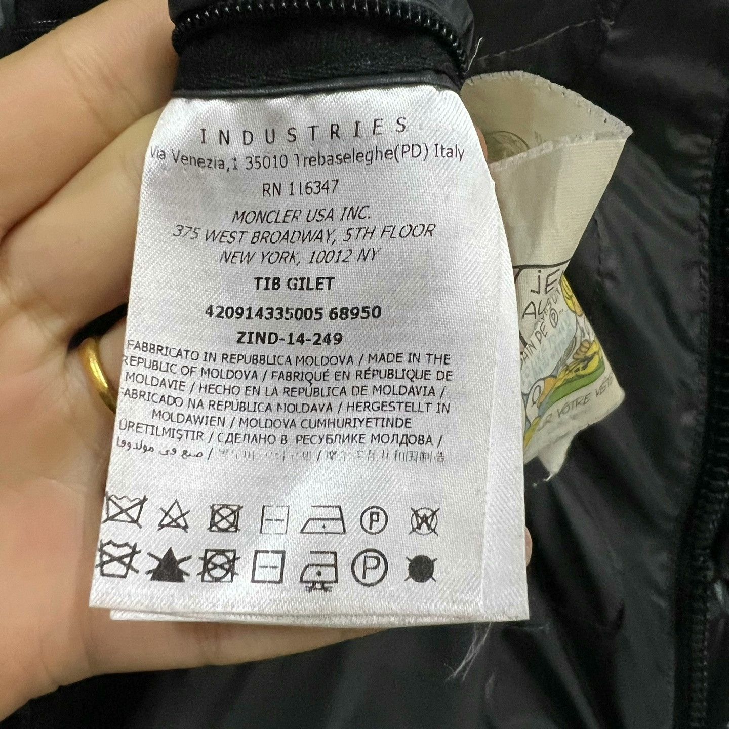 Moncler Moncler Black Logo Down Vest Size US M / EU 48-50 / 2 - 5 Thumbnail