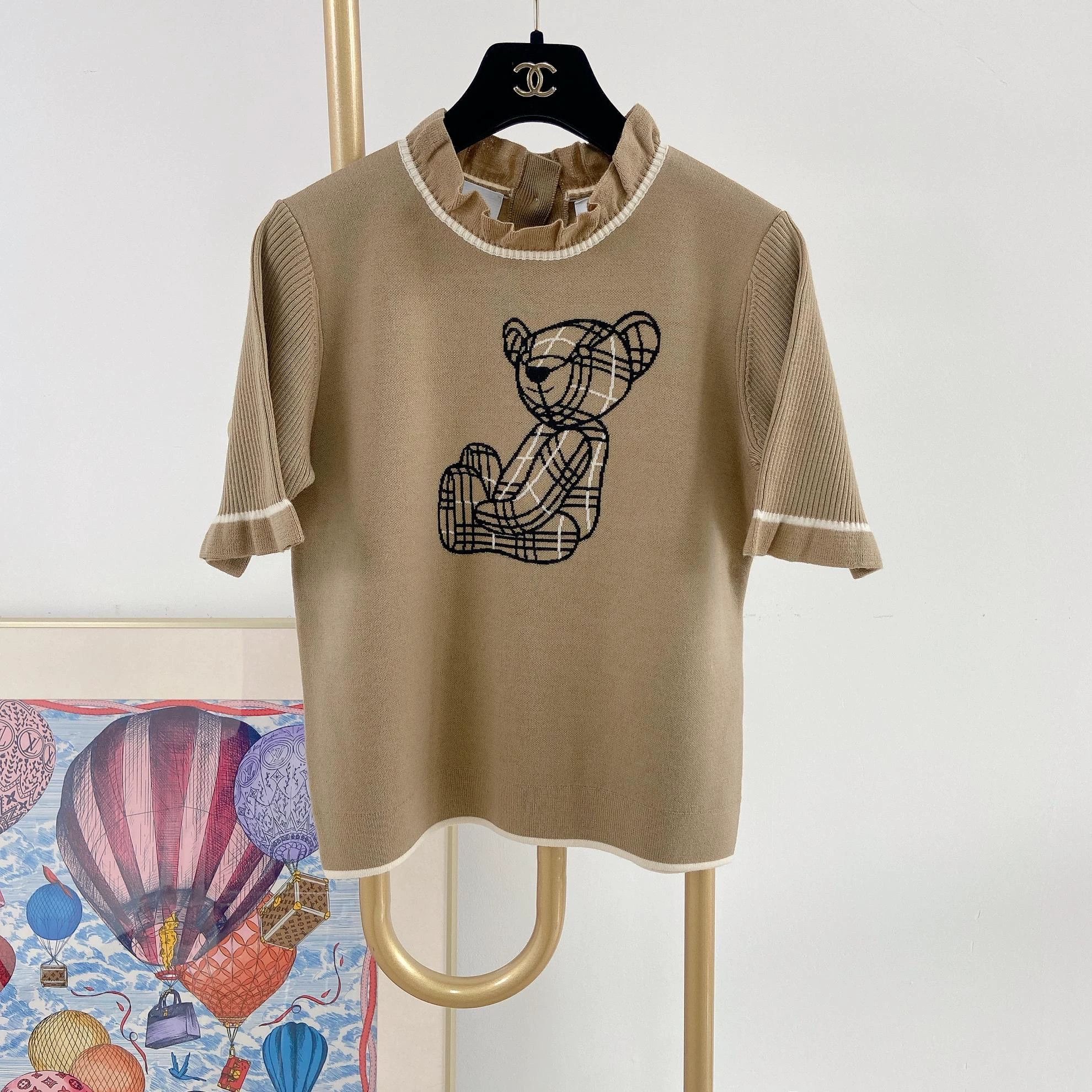 Burberry Burberry Camel Bear Knit Top 14Y With Tags Size XS / US 0-2 / IT 36-38 - 2 Thumbnail