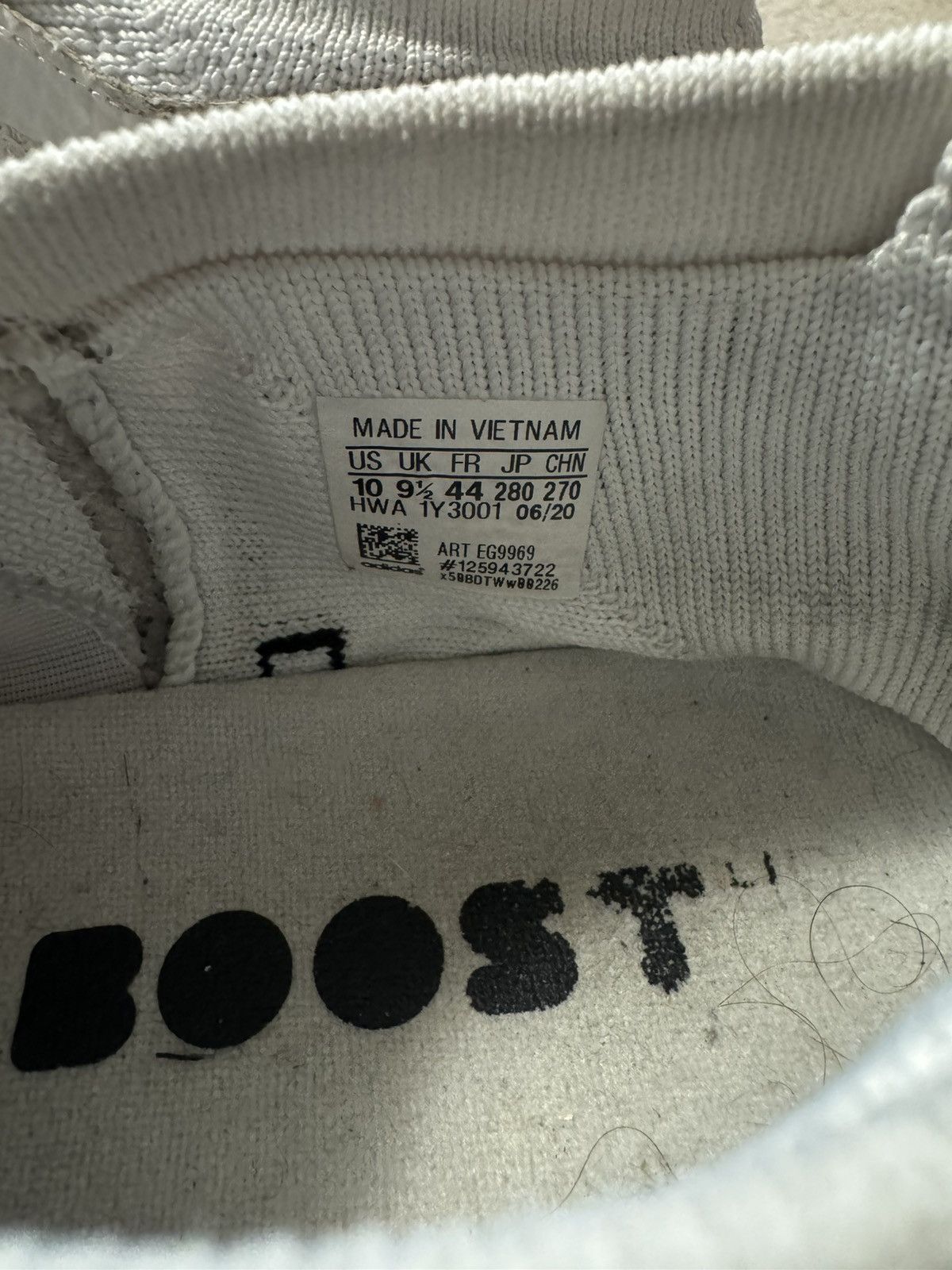 Adidas [EG9969] Mens Adidas Pulseboost HD - Discoloring Size US 10 / EU 43 - 4 Thumbnail