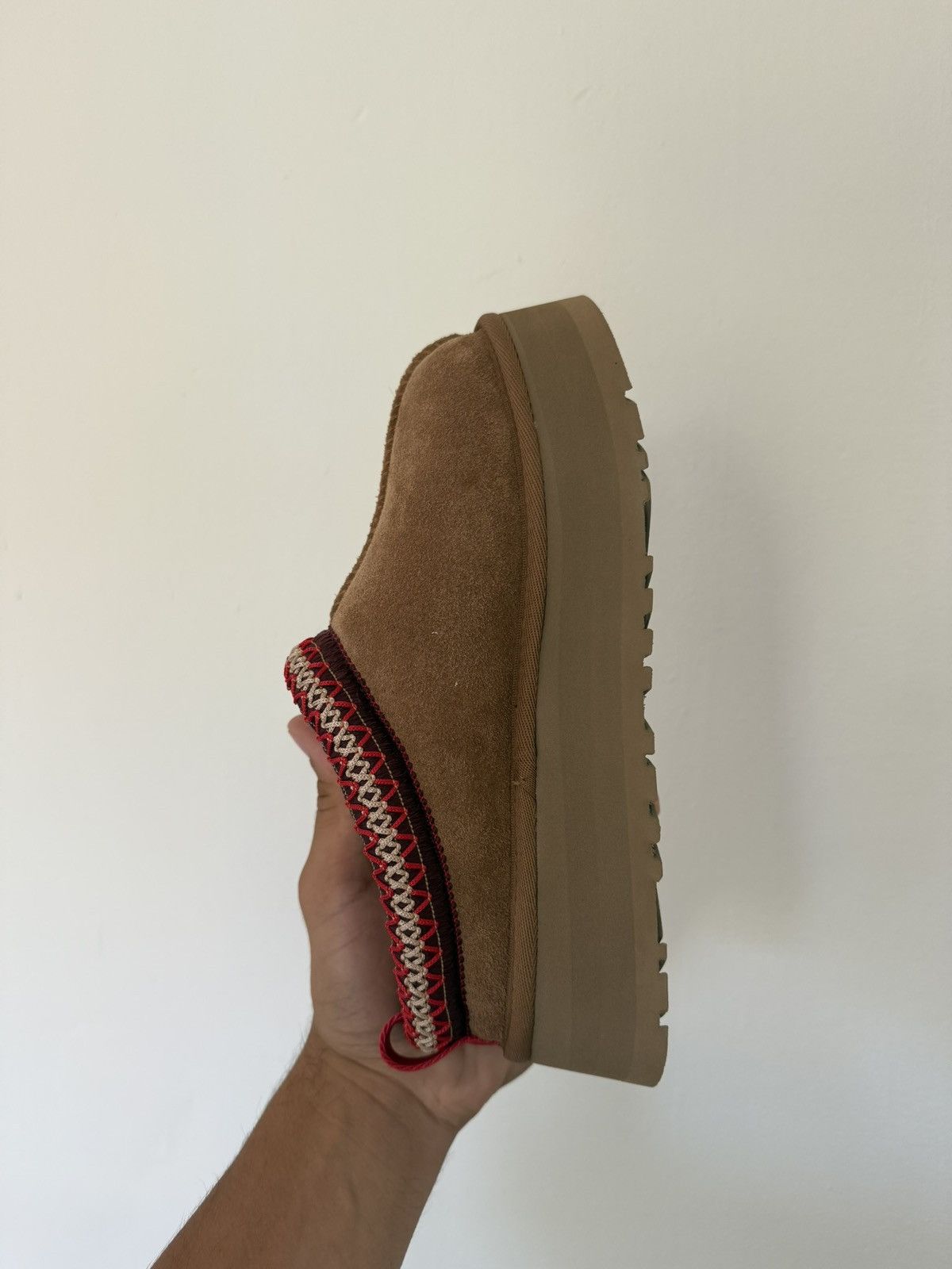Ugg 🤎 UGG Tazz Slipper – Chestnut – Size 36 New & Authentic US5W Size US 6 / IT 36 - 4 Thumbnail