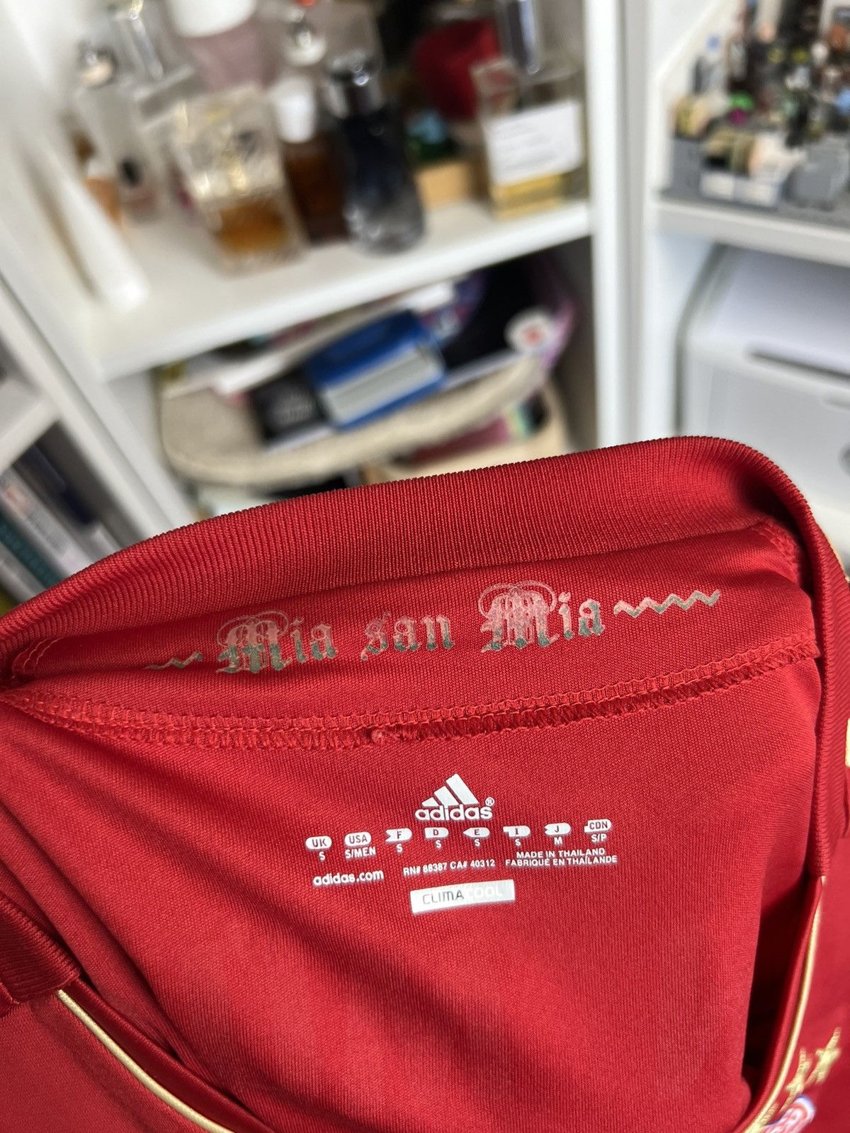 Adidas × Vintage Adidas Bayern monachium 11-13 Robben home set football jersey Size US S / EU 44-46 / 1 - 6 Thumbnail