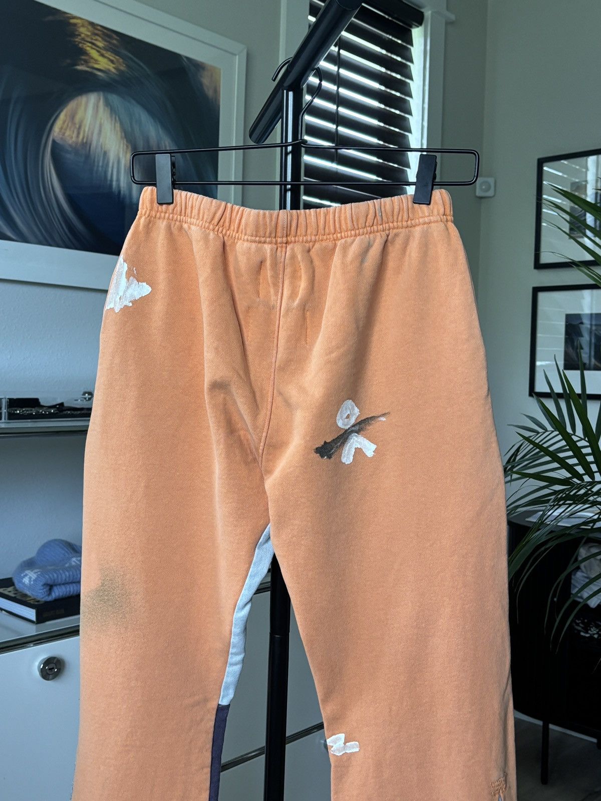 Gallery Dept. GALLERY DEPT ORANGE FLARE PAINTER SWEATPANTS Size US 30 / EU 46 - 8 Thumbnail