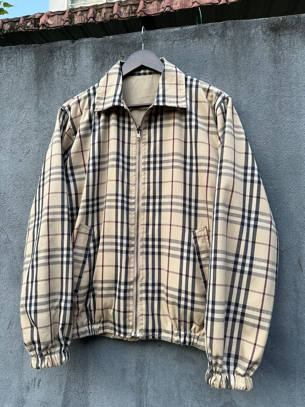 Burberry Vintage Burberry London Novacheck Reversible Bomber Jacket Size US M / EU 48-50 / 2 - 5 Thumbnail