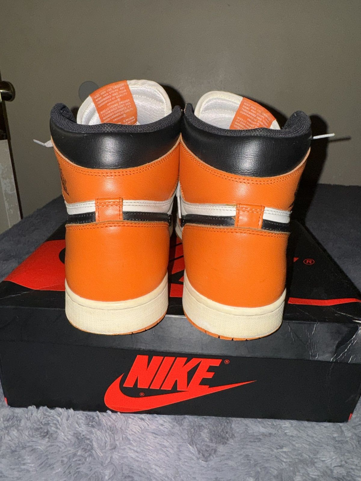 Jordan Brand × Nike Nike Jordan 1 Reverse Shattered Backboard Size US 12 / EU 45 - 3 Thumbnail