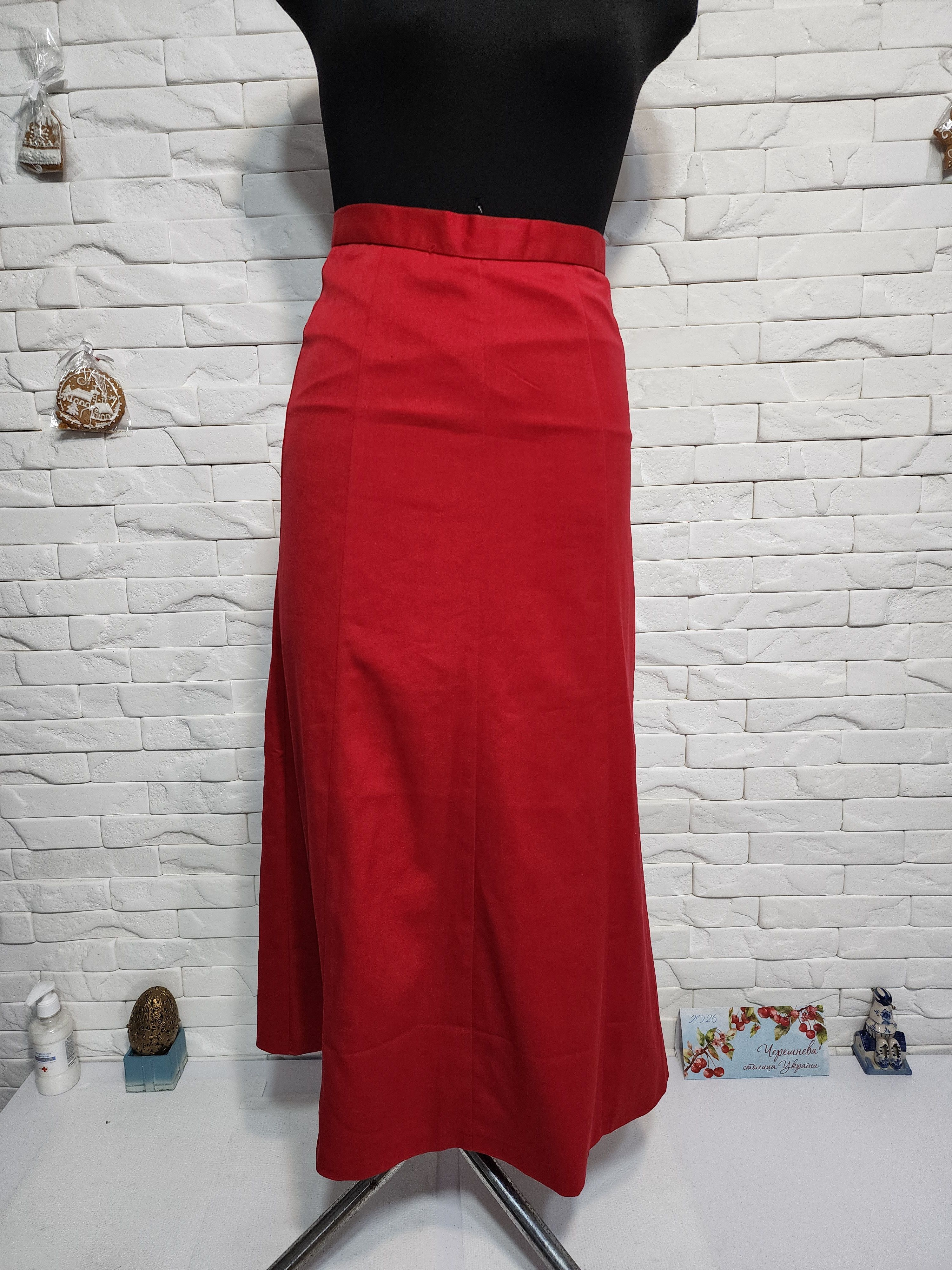 Other Red Women's Suit: Jacket & Skirt Size M / US 6-8 / IT 42-44 - 7 Thumbnail
