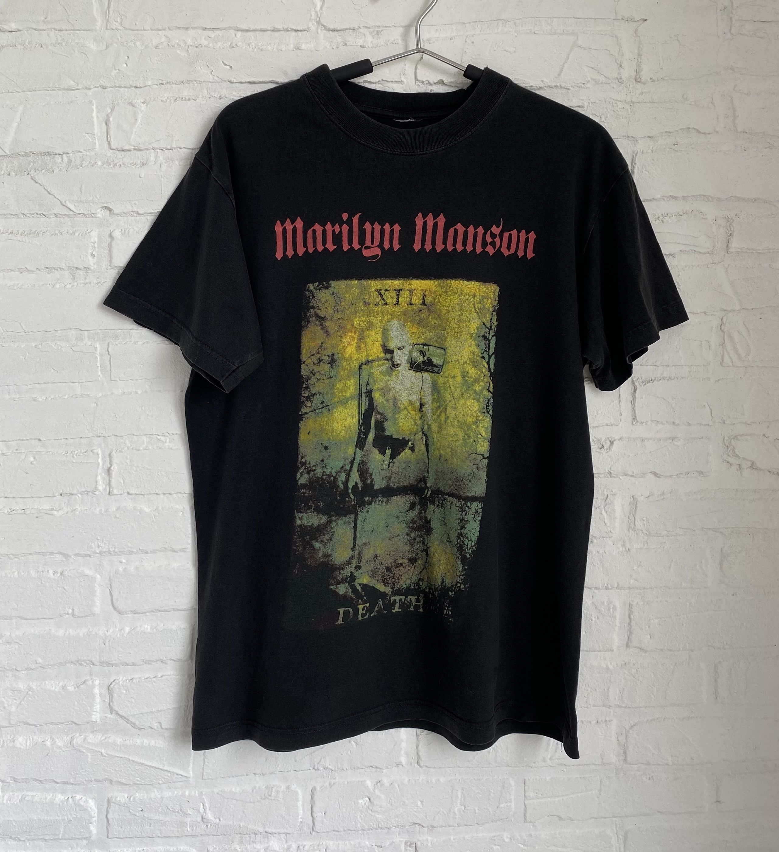 Band Tees Vintage 2000 Marilyn Manson Holy Wood Hierophant Tarot Size US M / EU 48-50 / 2 - 1 Thumbnail