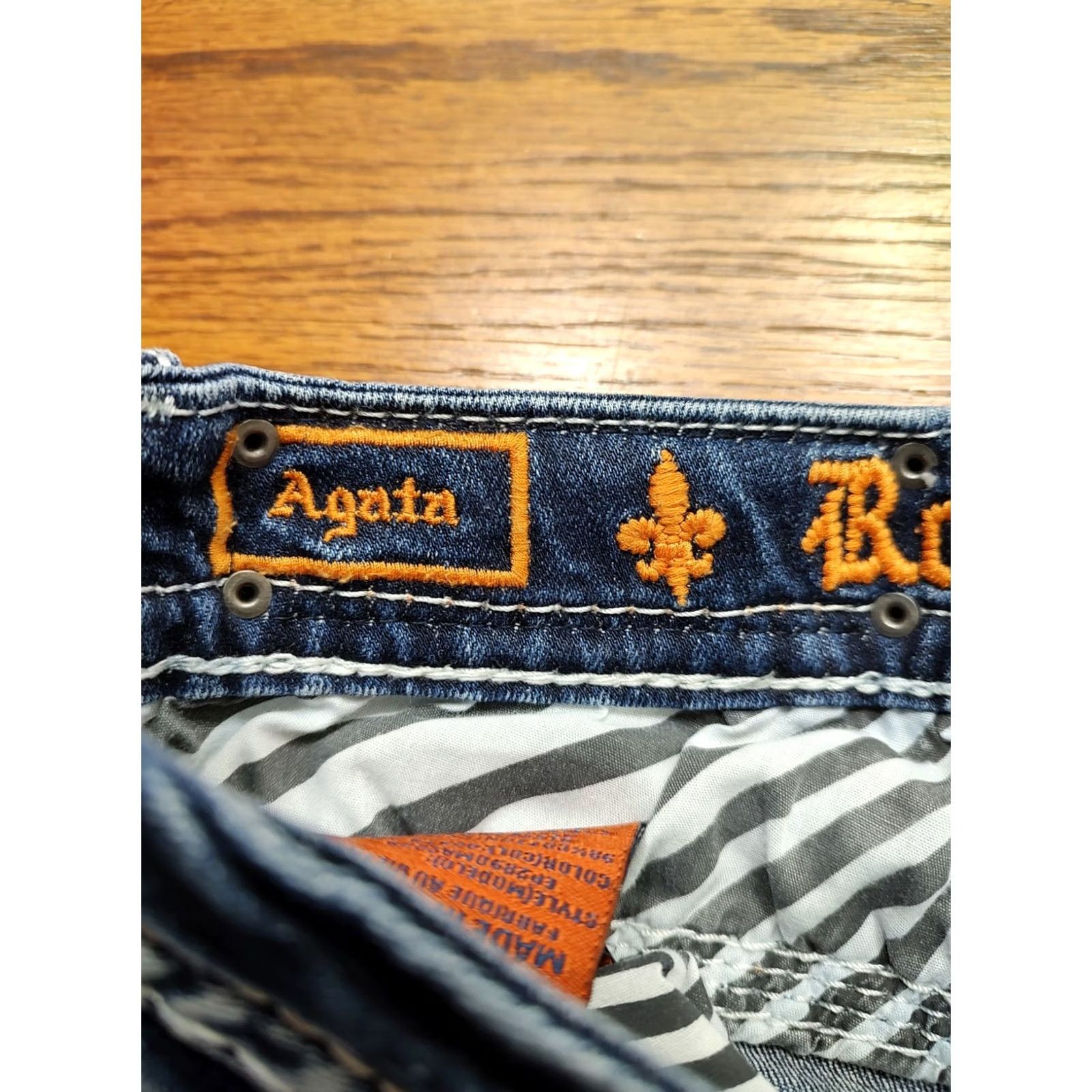 Vintage Rock Revival Agata Denim Cut Off Shorts Womens 24 1.5" Inseam Blue Cotton Blend Denim 5-Pocket Regular Rise Rock Designer American Shorts Ladies Size 42" / US 20 - 5 Thumbnail