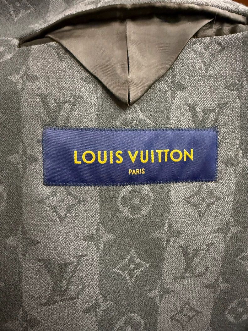 Louis Vuitton Louis Vuitton NIGO Love Embroidered Blazer jacket Size US M / EU 48-50 / 2 - 4 Thumbnail