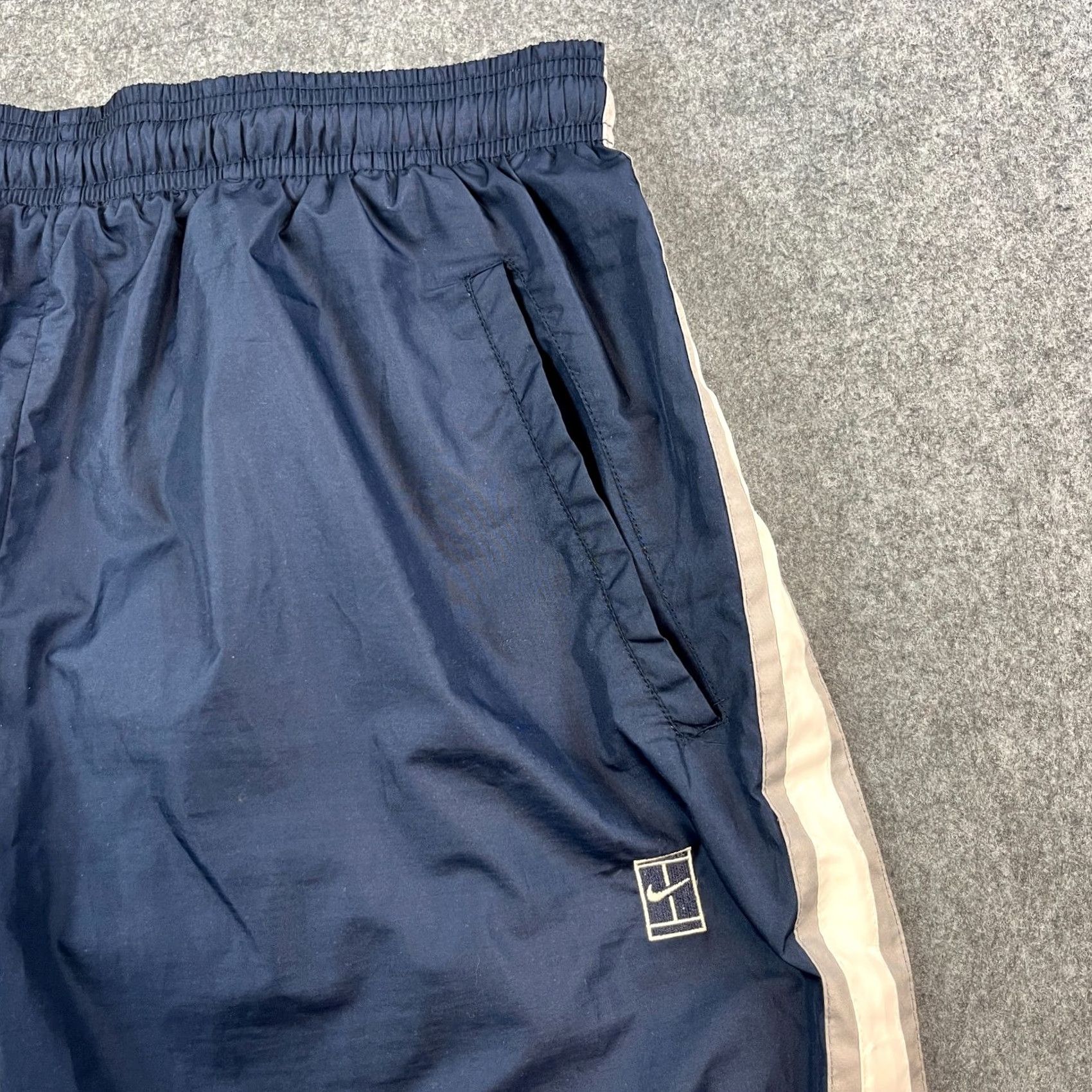 Nike VINTAGE Nike Court Challenge Tracksuit Mens Large Blue Loose Jacket Pant Set 90s Athletic Mens Tracksuit Jacket Pants Blue Size 42R - 5 Thumbnail