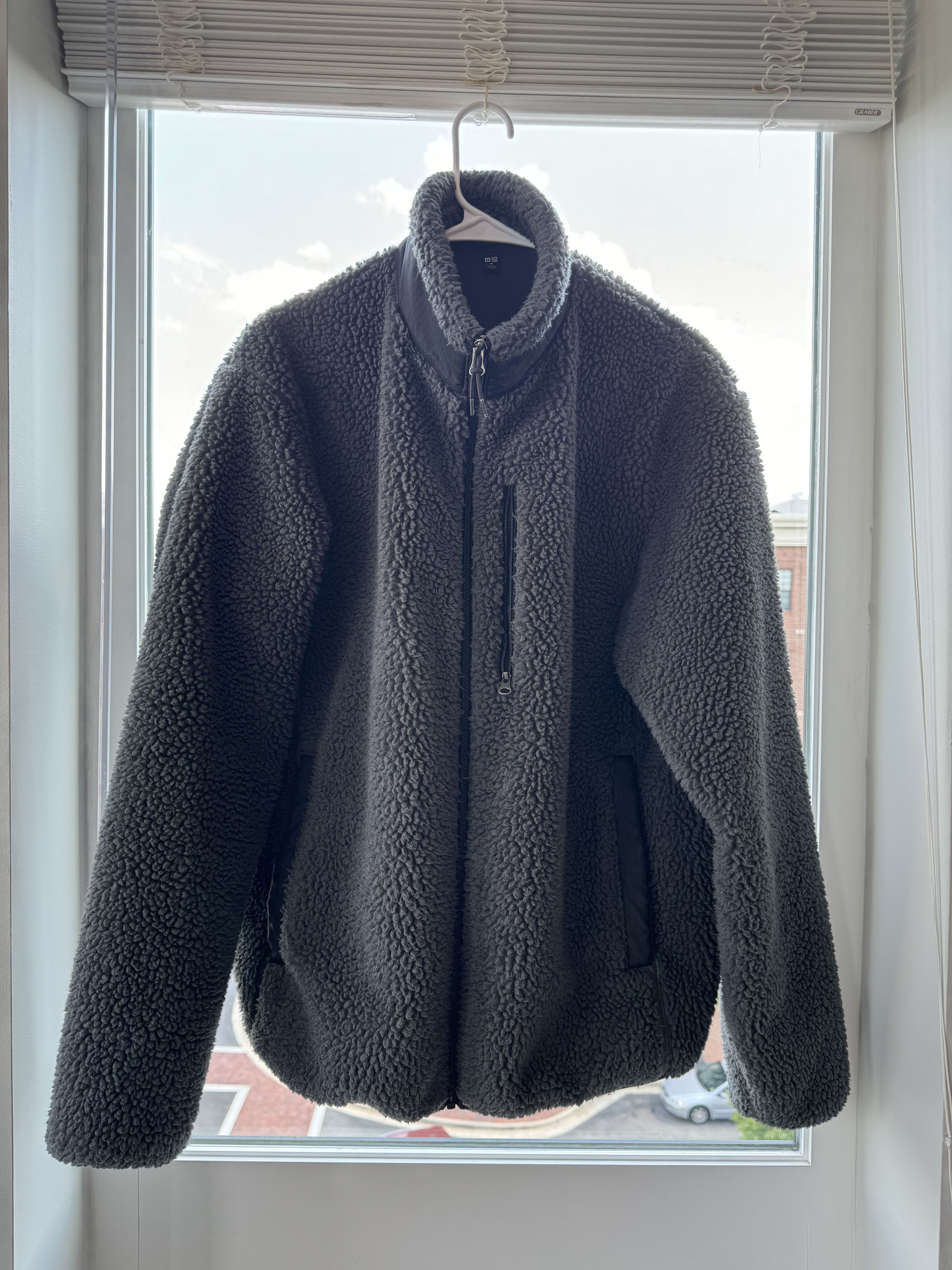 Uniqlo Uniqlo Fleece Warm and Windproof Size US M / EU 48-50 / 2 - 1 Thumbnail