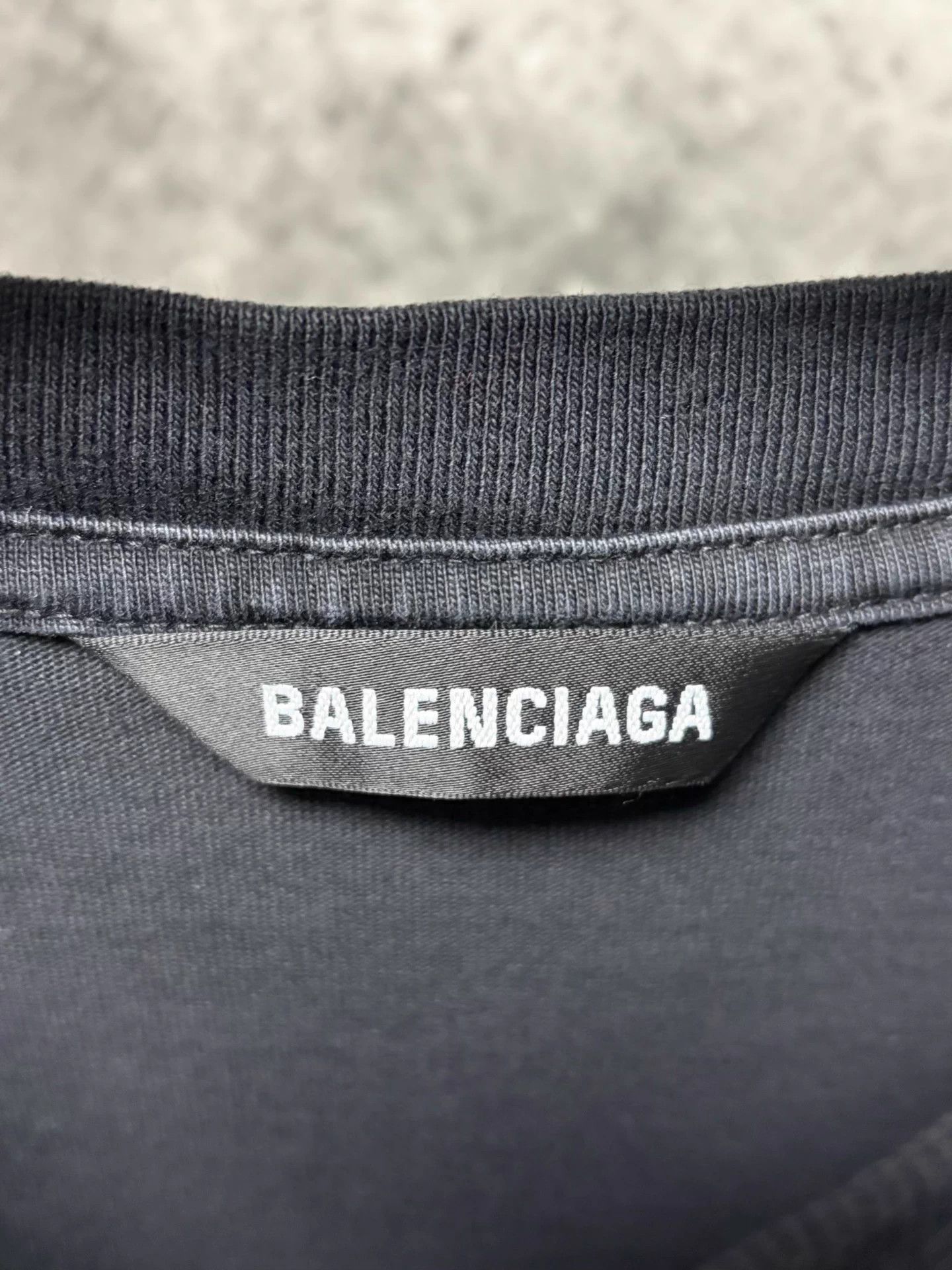 Balenciaga Balenciaga T-shirt M Black Oversized Size US M / EU 48-50 / 2 - 3 Thumbnail
