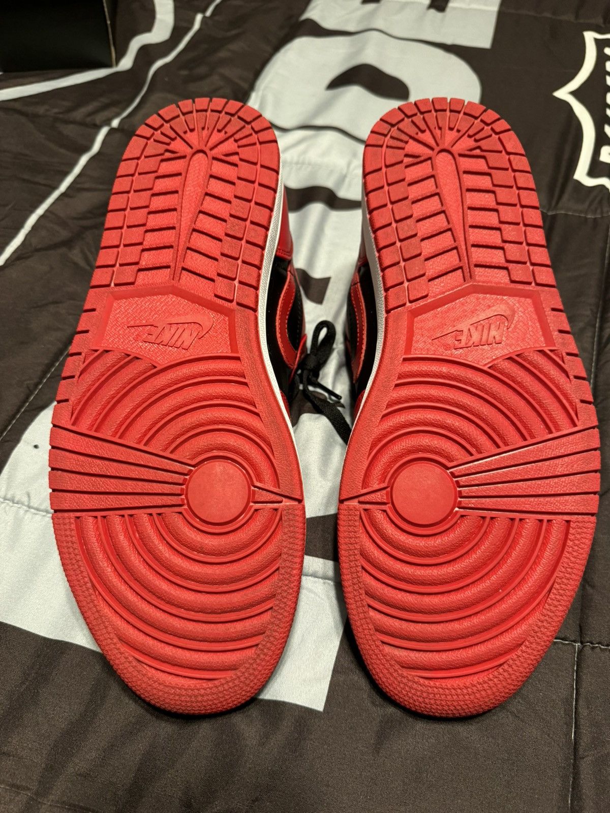 Jordan Brand × Nike Jordan 1 Low Reverse Bred Size US 11.5 / EU 44-45 - 5 Thumbnail
