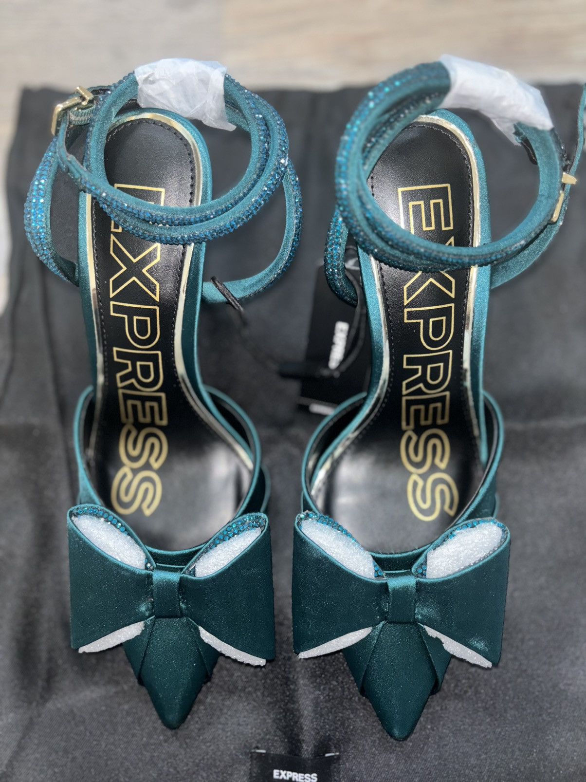 Rhinestone Bow Embellished Strap Pumps-sizes 6W 8W