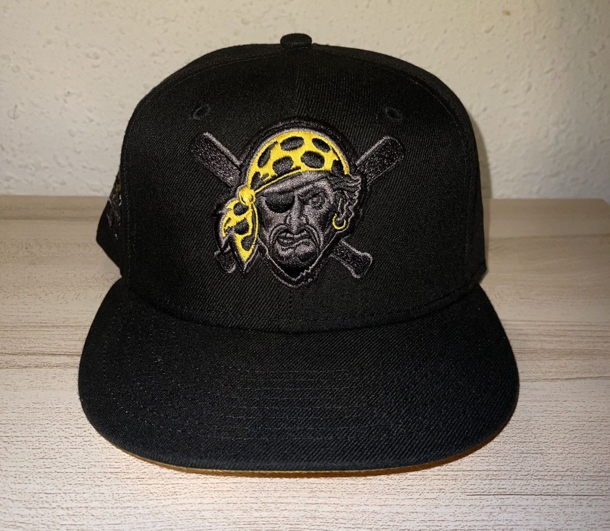 Lids × New Era Pittsburgh pirates blackout fitted Size ONE SIZE - 1 Thumbnail