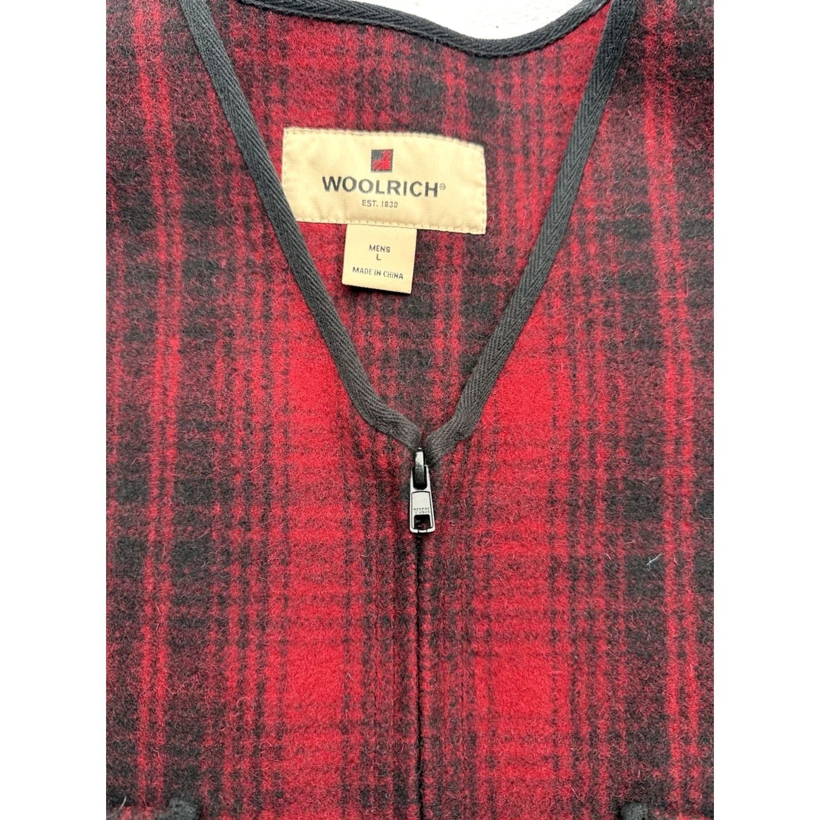 Vintage Woolrich Vest Men’s Large Red Black Plaid Wool Outdoors Hunting Pockets Size US L / EU 52-54 / 3 - 5 Thumbnail