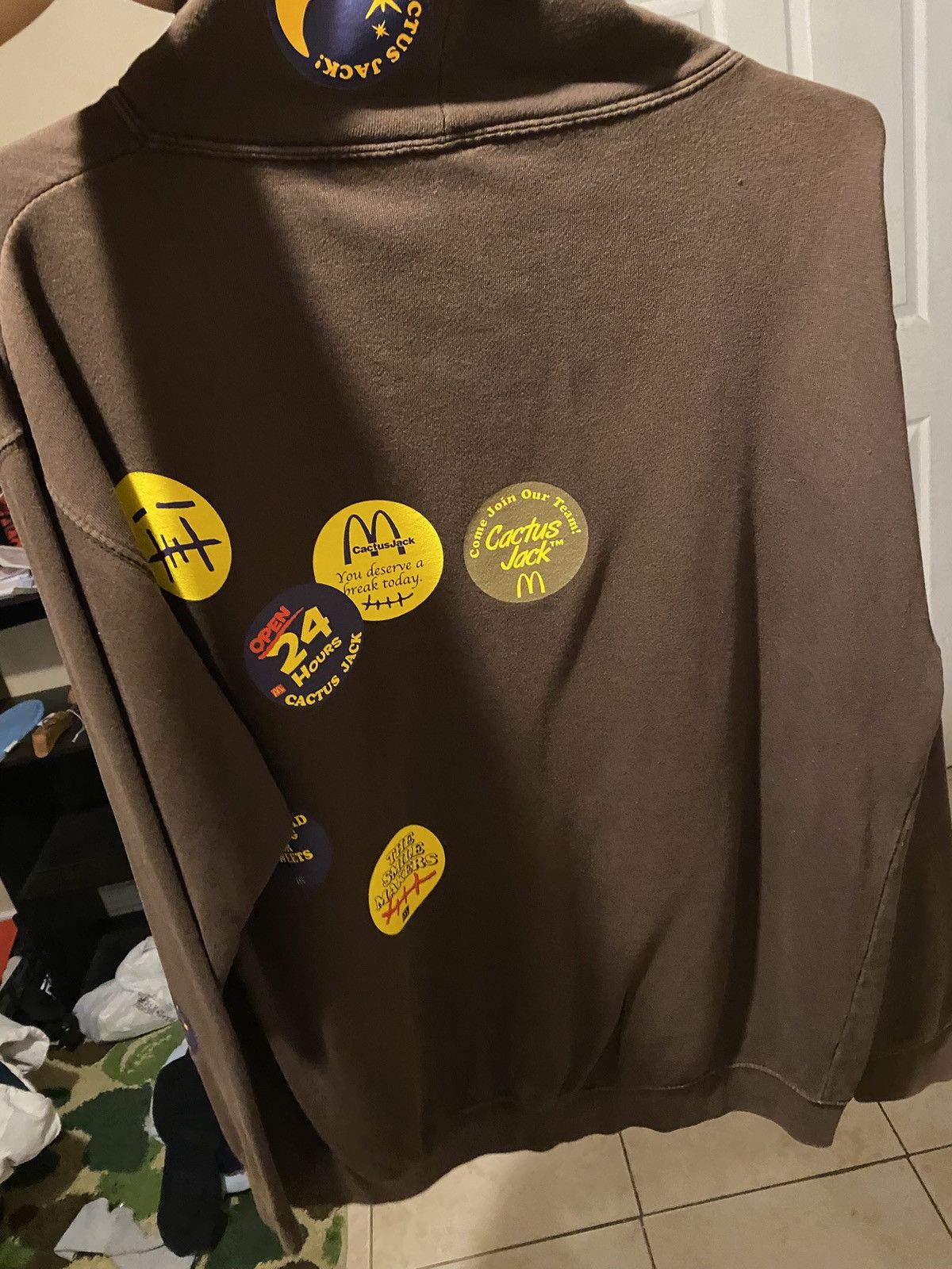 Travis Scott Travis scott X Mcdonalds sticker bomb hoodie size Large Size US L / EU 52-54 / 3 - 3 Thumbnail