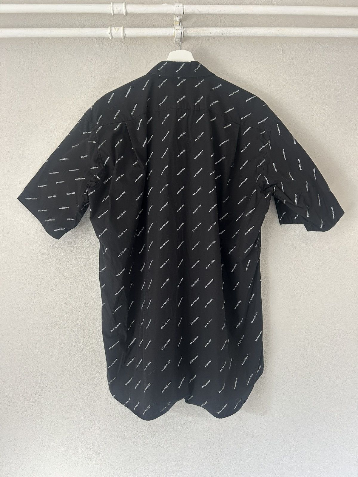 Balenciaga Black Logo Print Short-Sleeve Shirt Size US XL / EU 56 / 4 - 7 Thumbnail