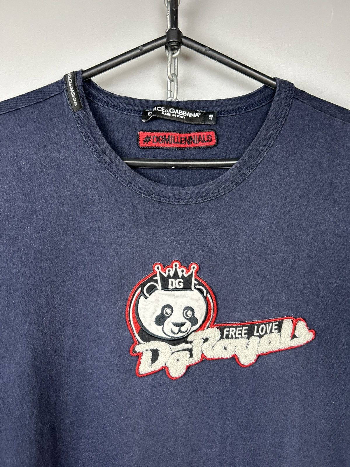 Dolce & Gabbana Dolce $ Gabbana Dg Royals Free Love T shirt Size US M / EU 48-50 / 2 - 2 Thumbnail