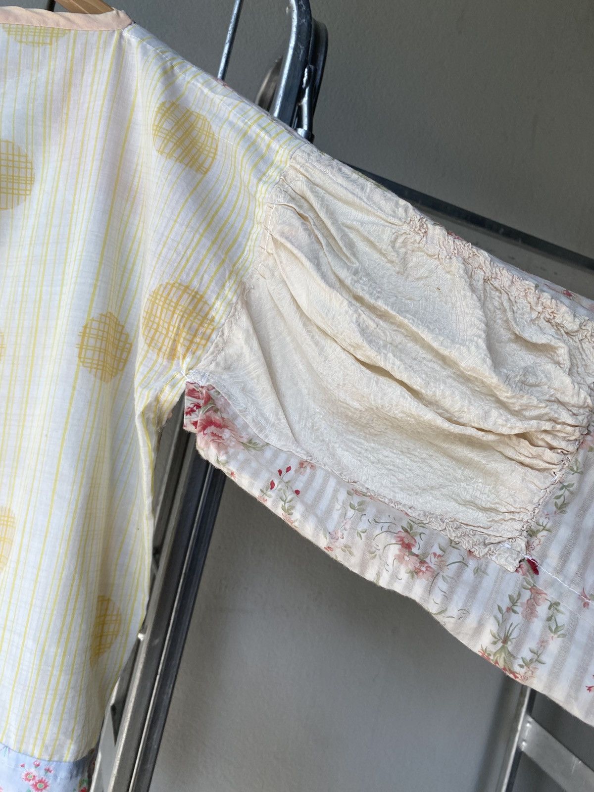 Designer × Japanese Brand Light Yellow Vintage Floral Blouse Size M / US 6-8 / IT 42-44 - 8 Thumbnail