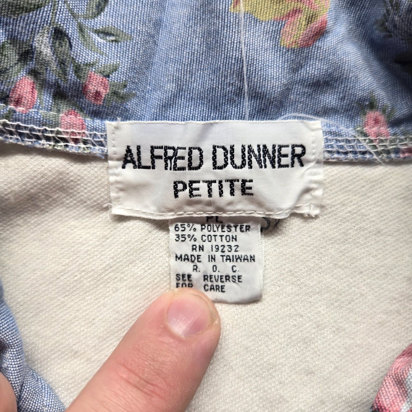 Vintage Alfred Dunner Short Sleeve Shirt Women PL White Floral Crochet Embroidered Crew Neck Sweater Top 55% Ramie 45% Cotton Knit Vintage? (No, not vintage) Size L / US 10 / IT 46 - 3 Thumbnail