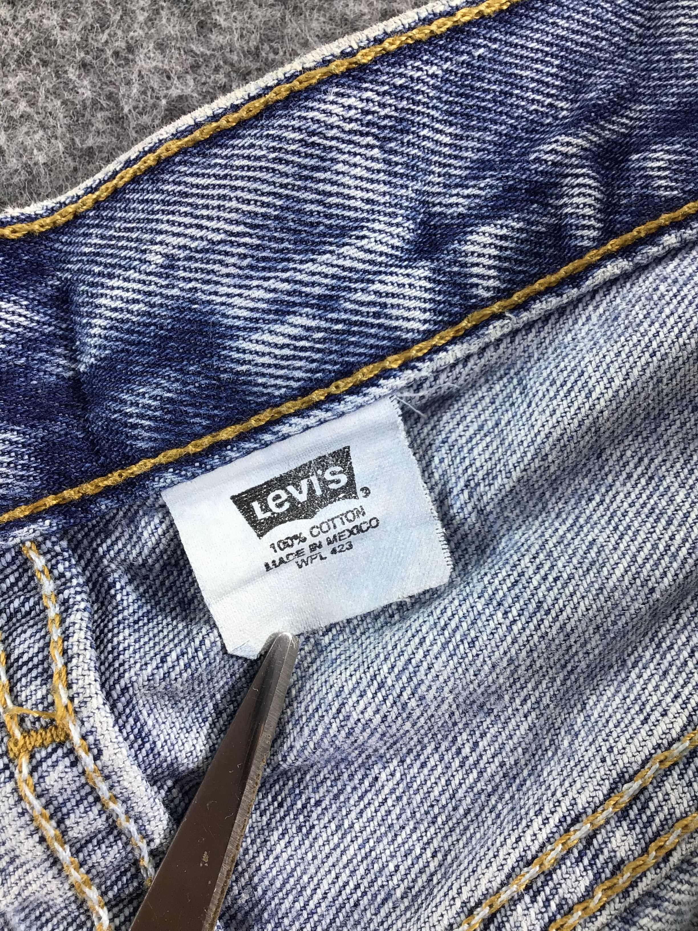 Levi's Vintage 90s Levis 501 Jeans Dirty Faded Blue Denim-J396 Size US 37 - 11 Thumbnail
